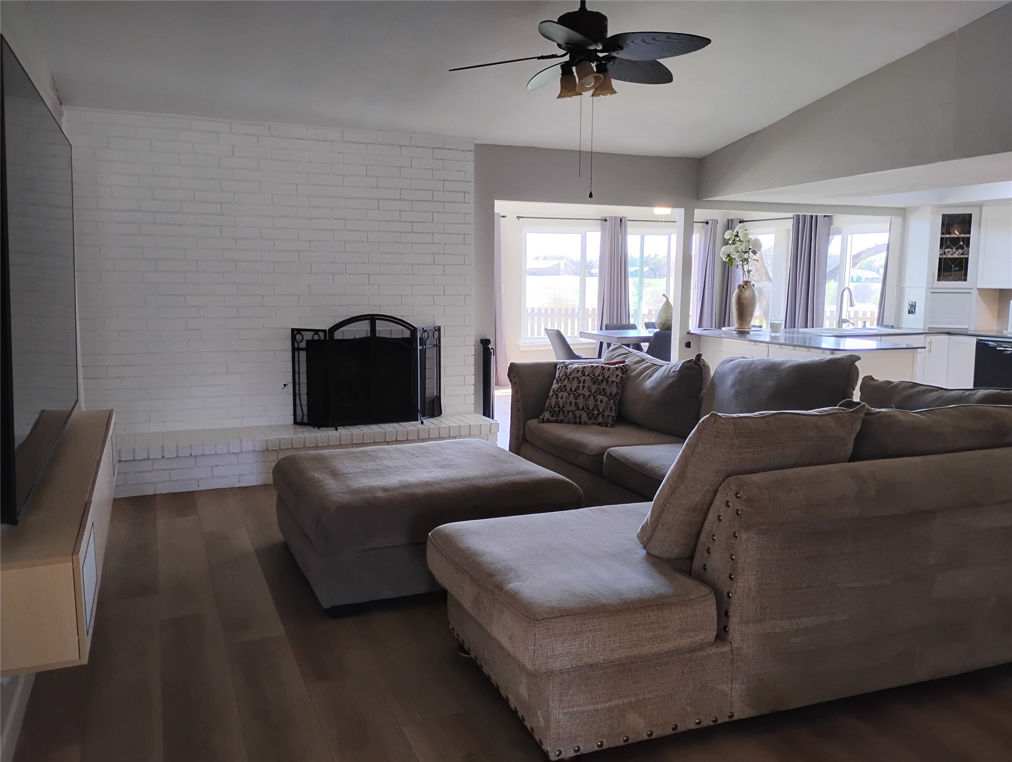 1954 Rambling Ridge Lane