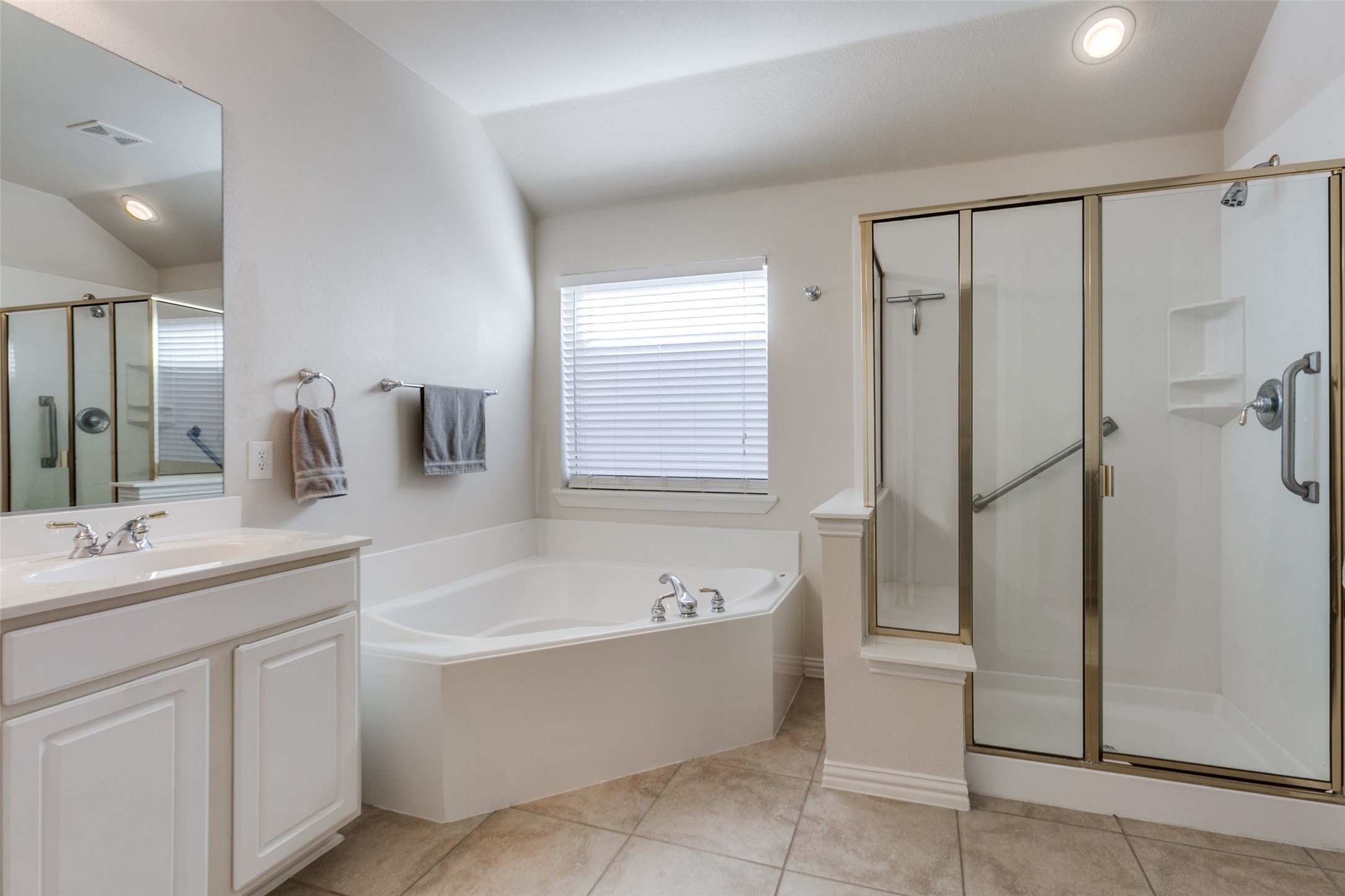 906 Grand Cypress Lane