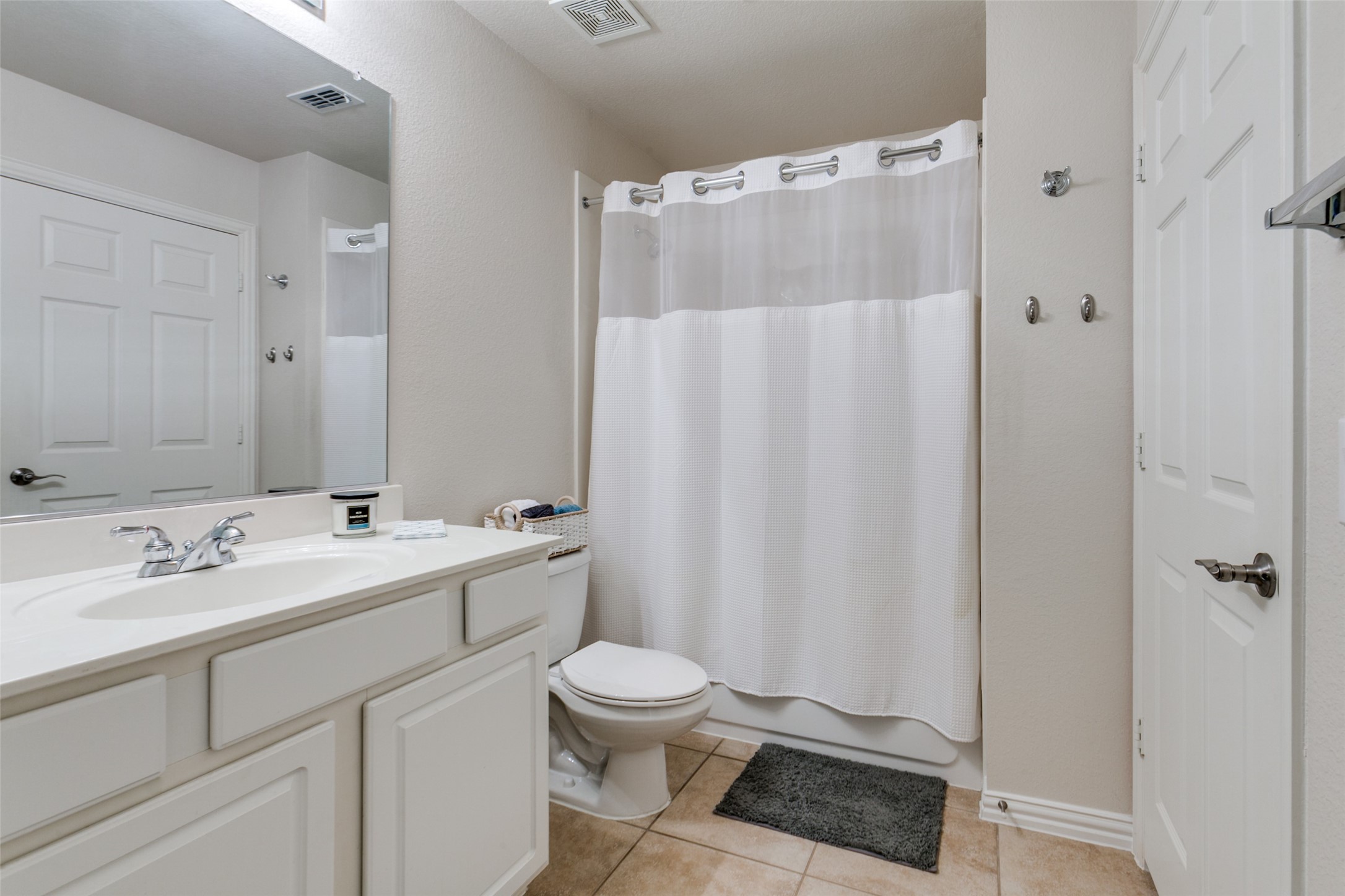 906 Grand Cypress Lane