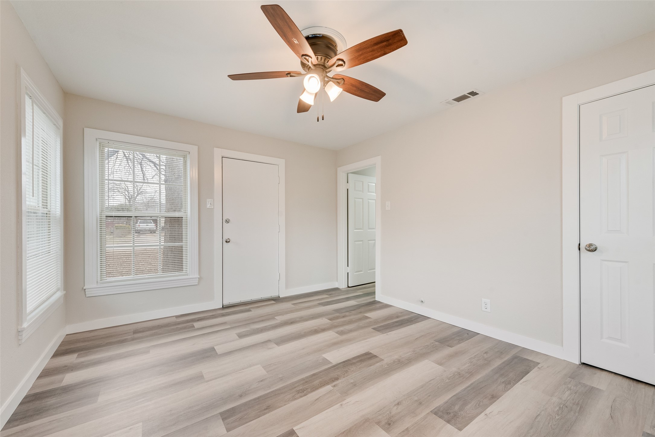 1405 Inwood Boulevard