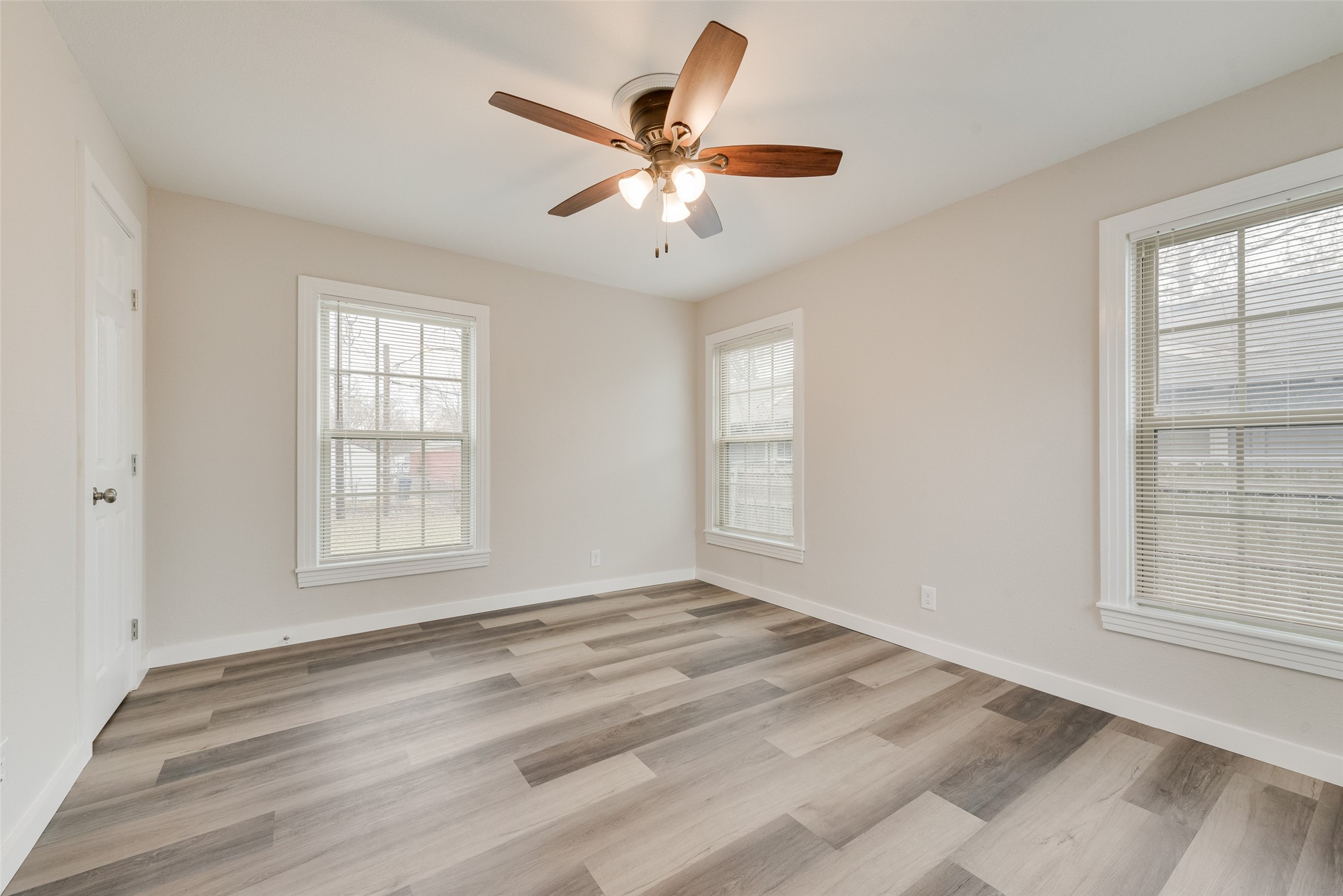 1405 Inwood Boulevard