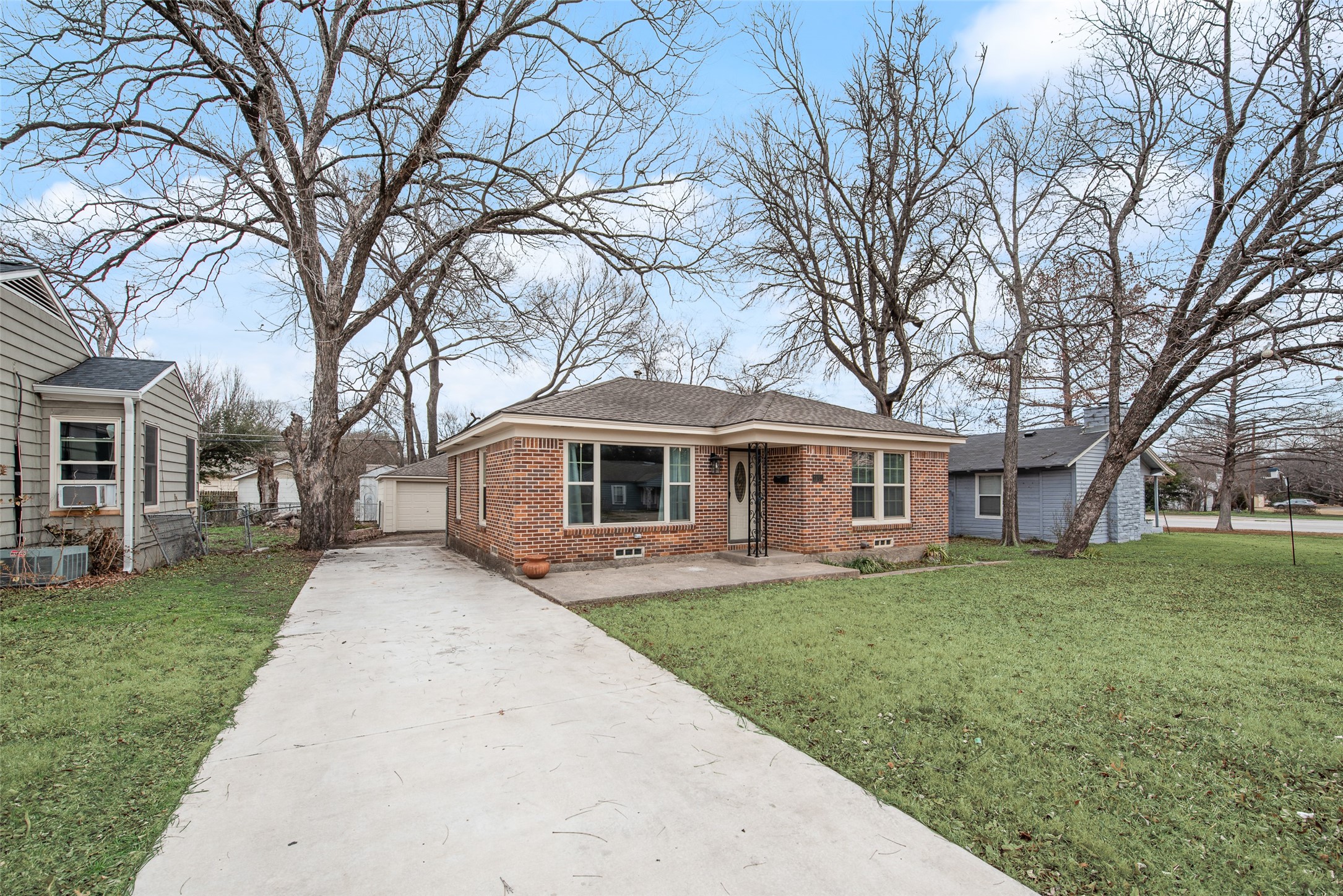 1405 Inwood Boulevard