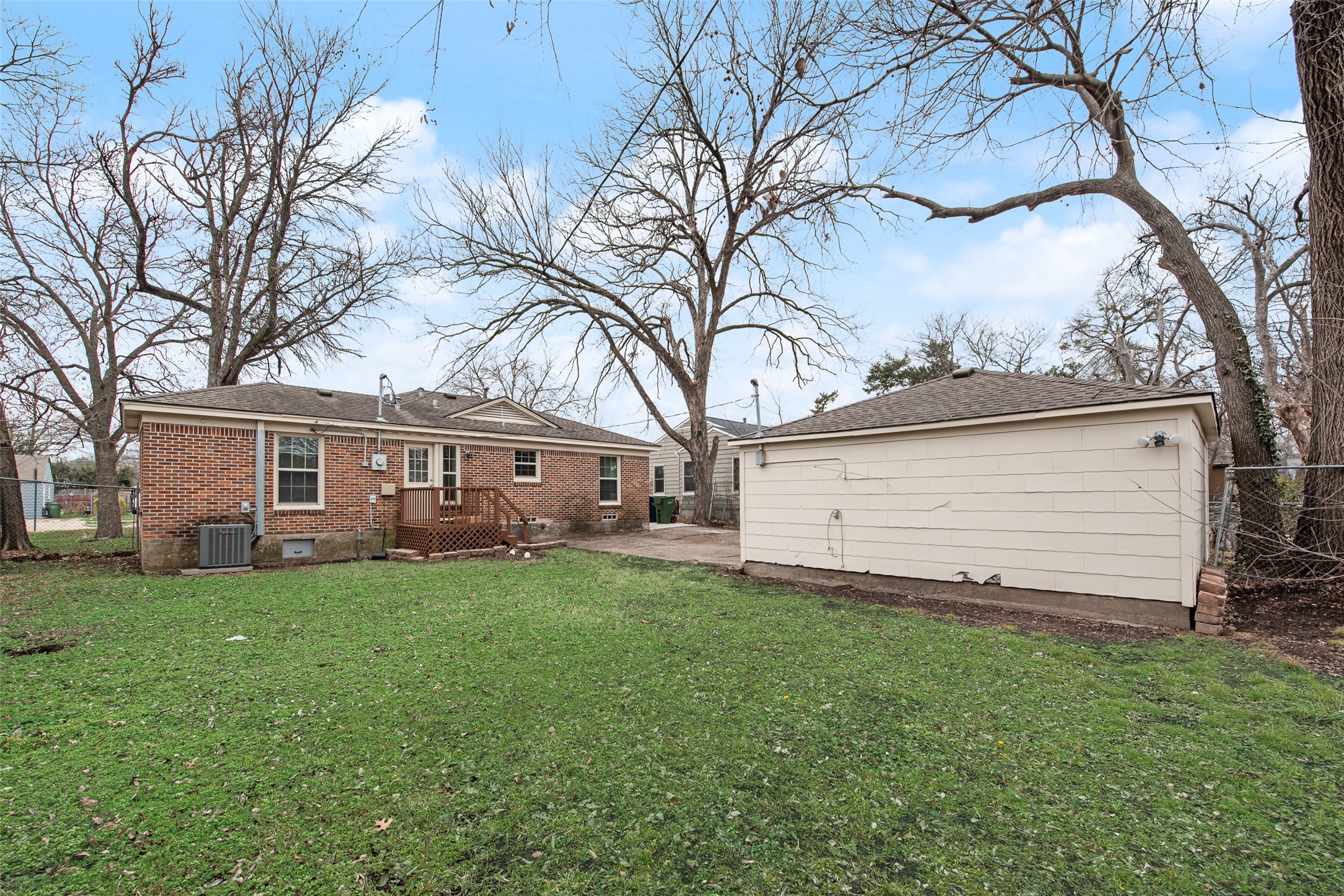 1405 Inwood Boulevard