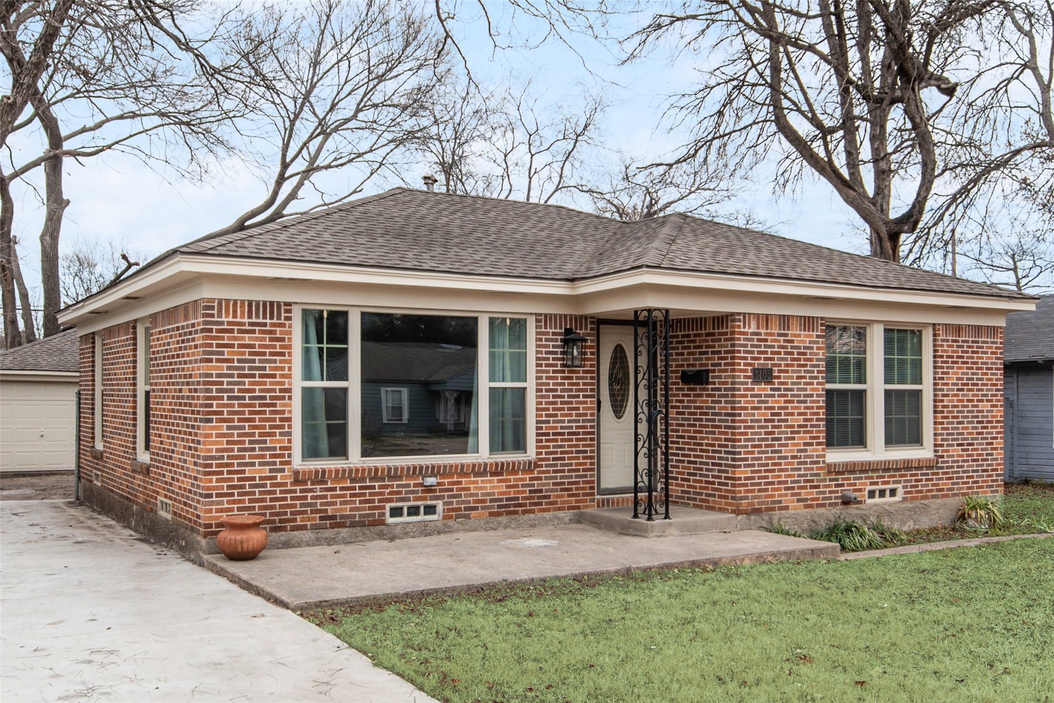 1405 Inwood Boulevard