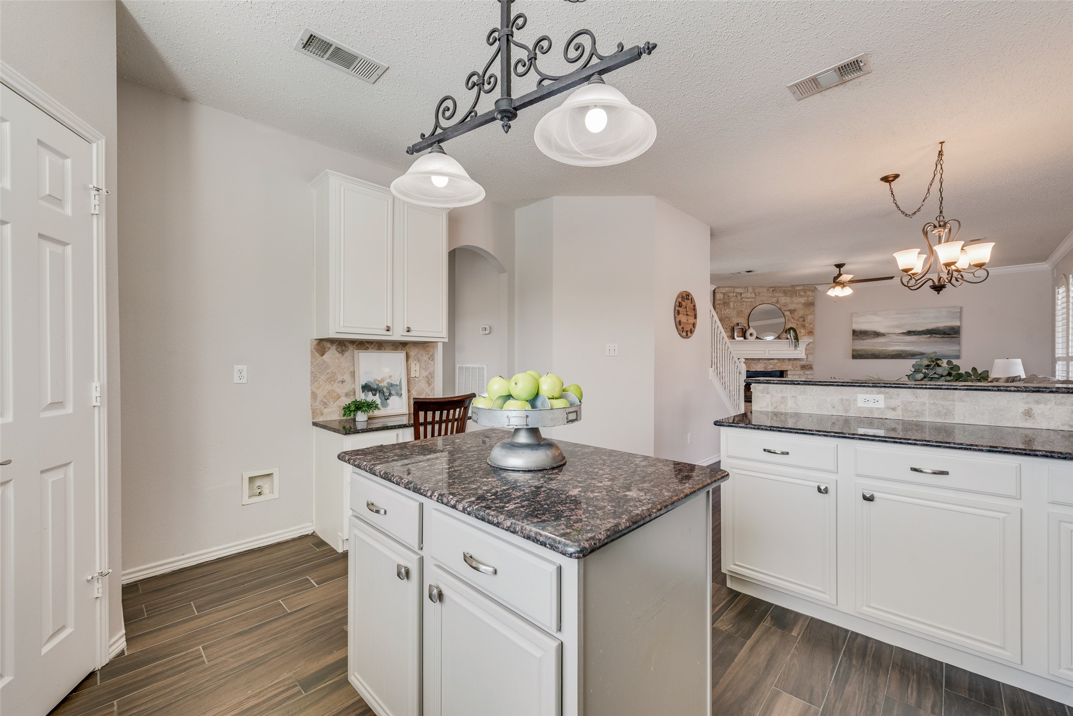 1201 Christopher Lane