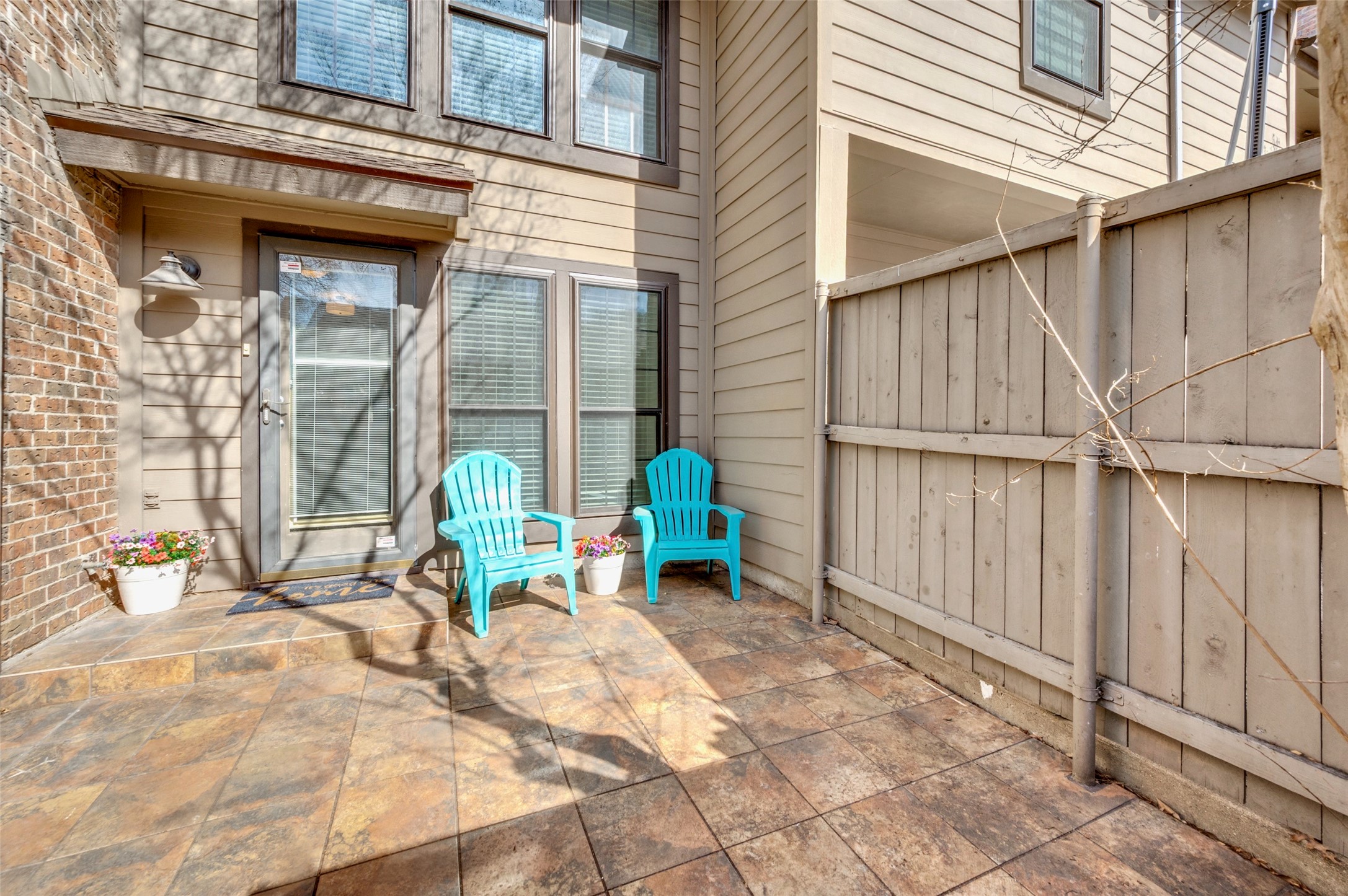 9910 Royal Lane 208