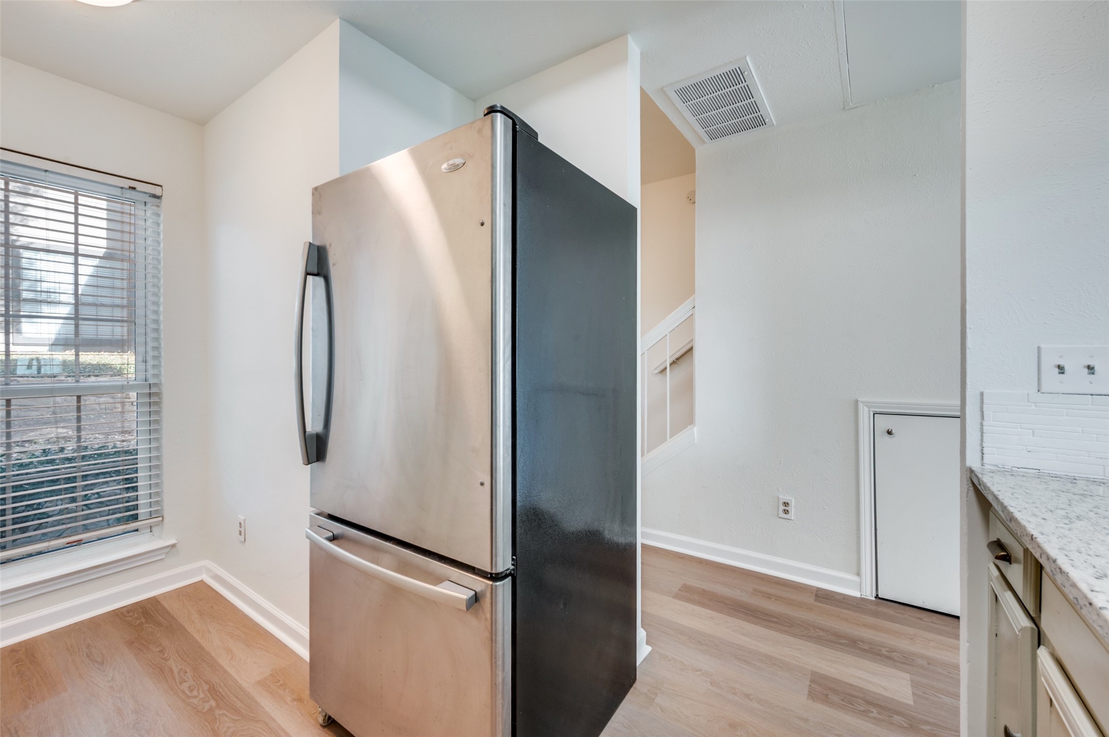 9910 Royal Lane 208