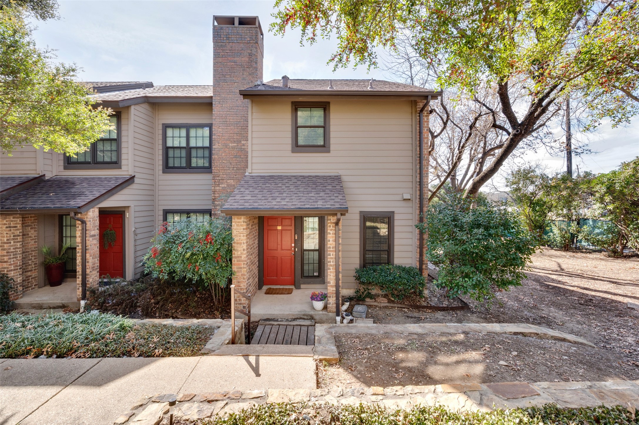 9910 Royal Lane 208