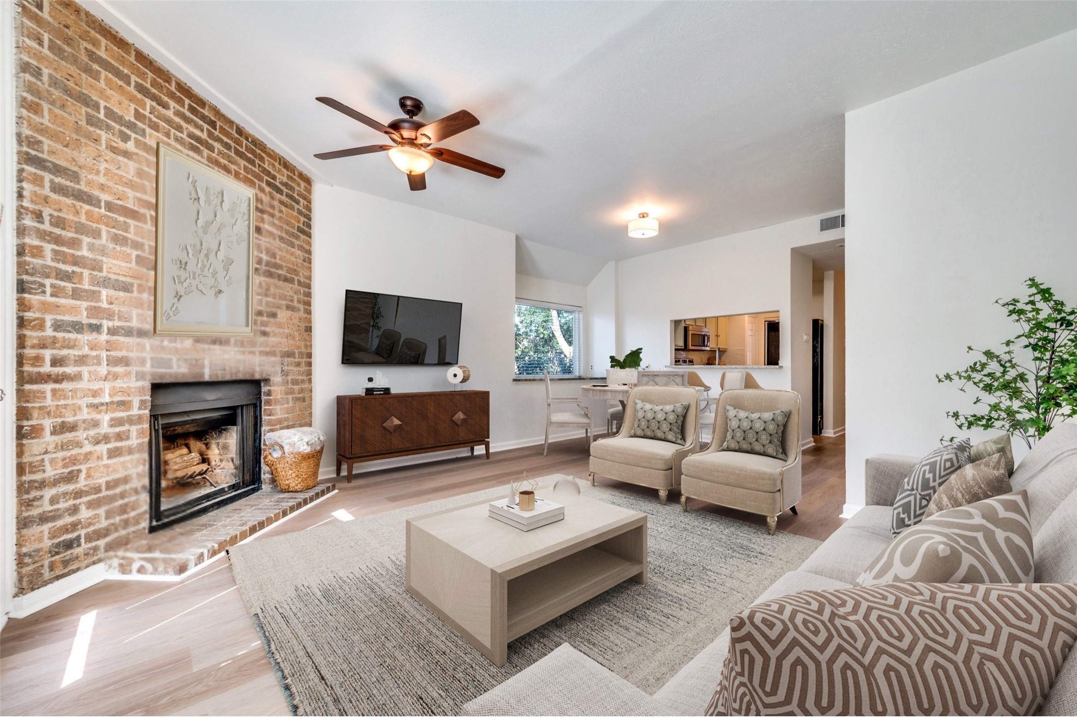 9910 Royal Lane 208