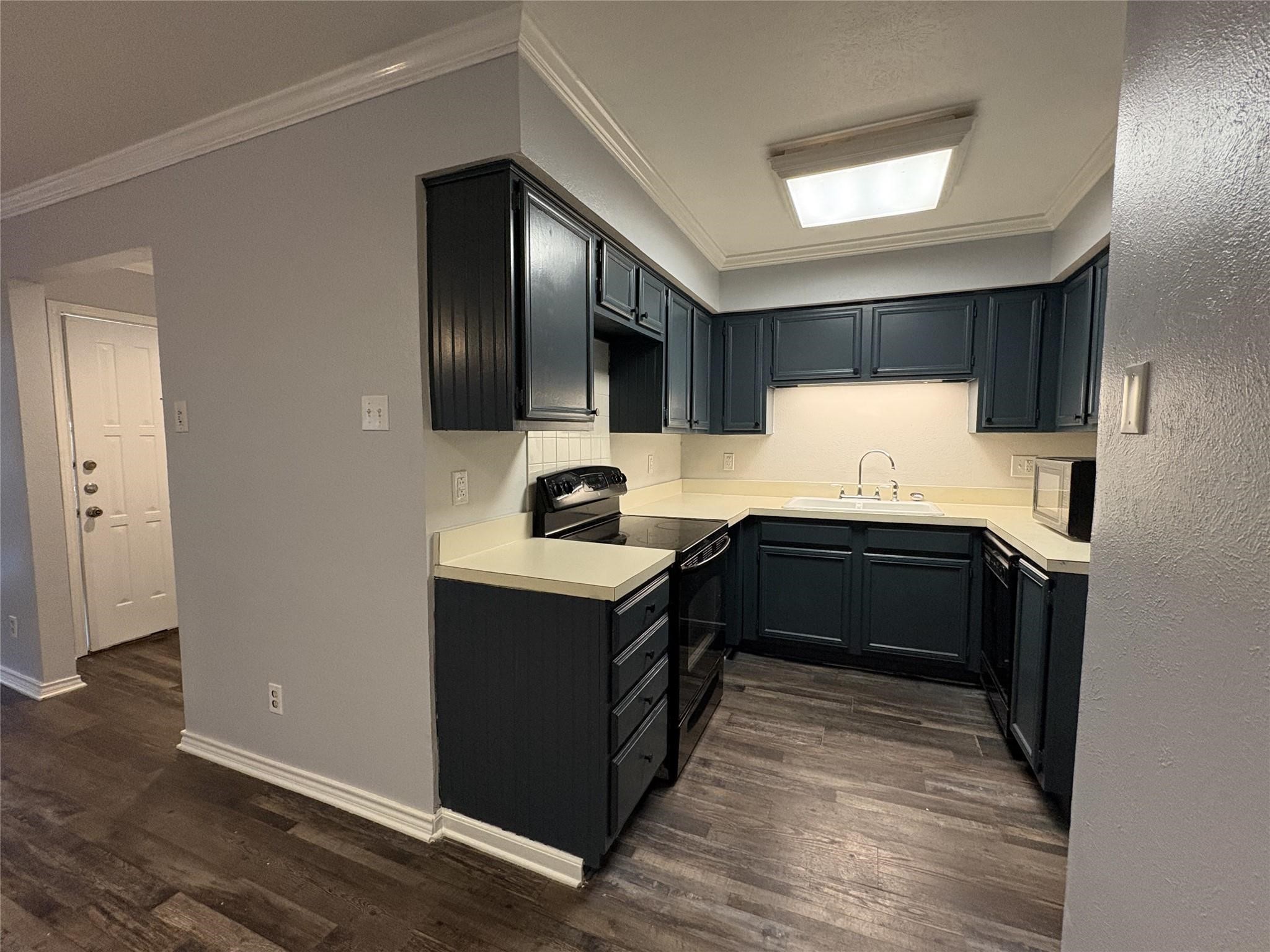 5902 Marvin Loving Drive 204