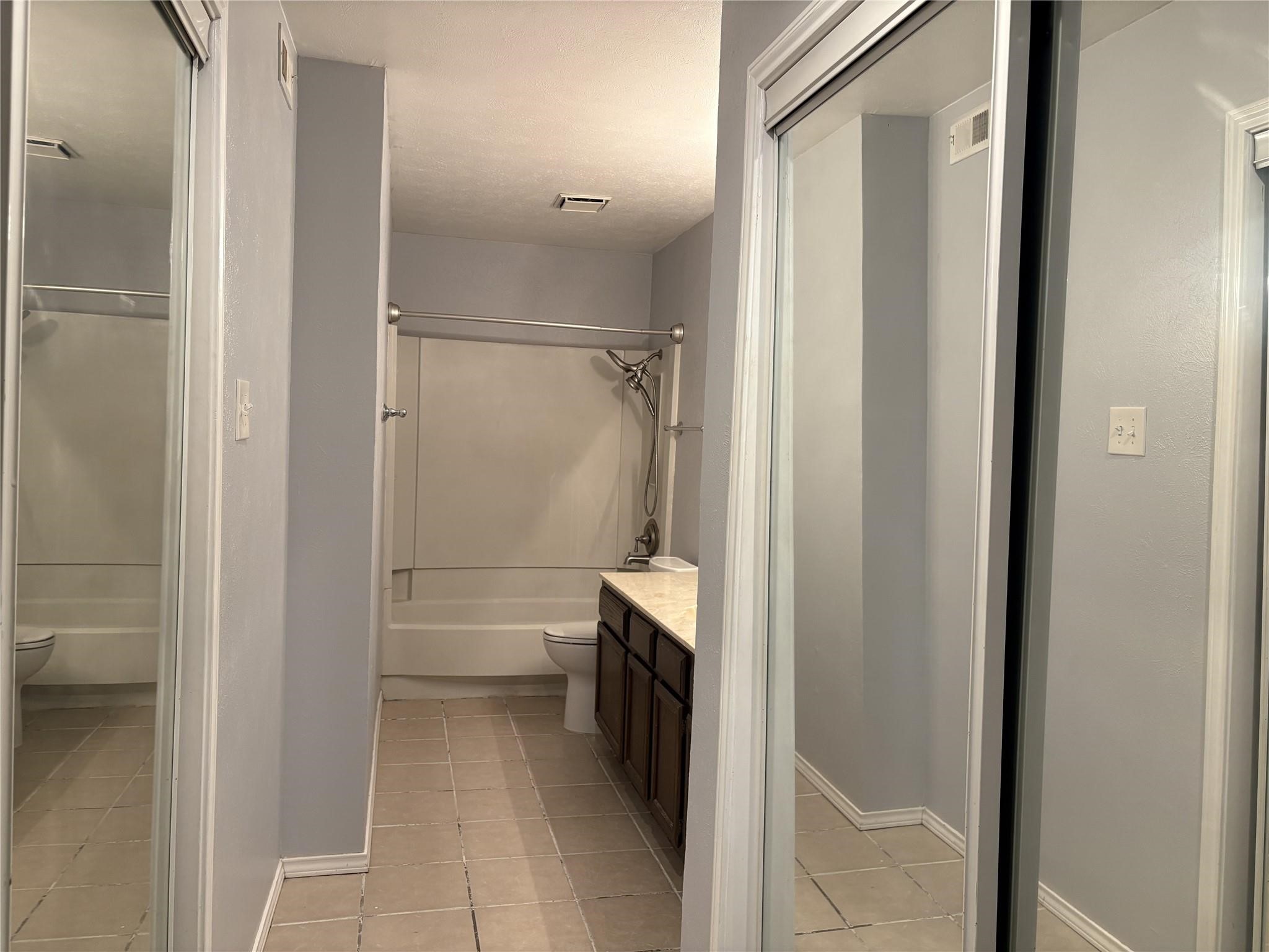 5902 Marvin Loving Drive 204