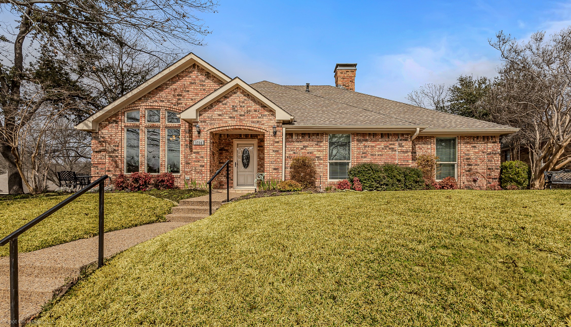 3704 Queenswood Place