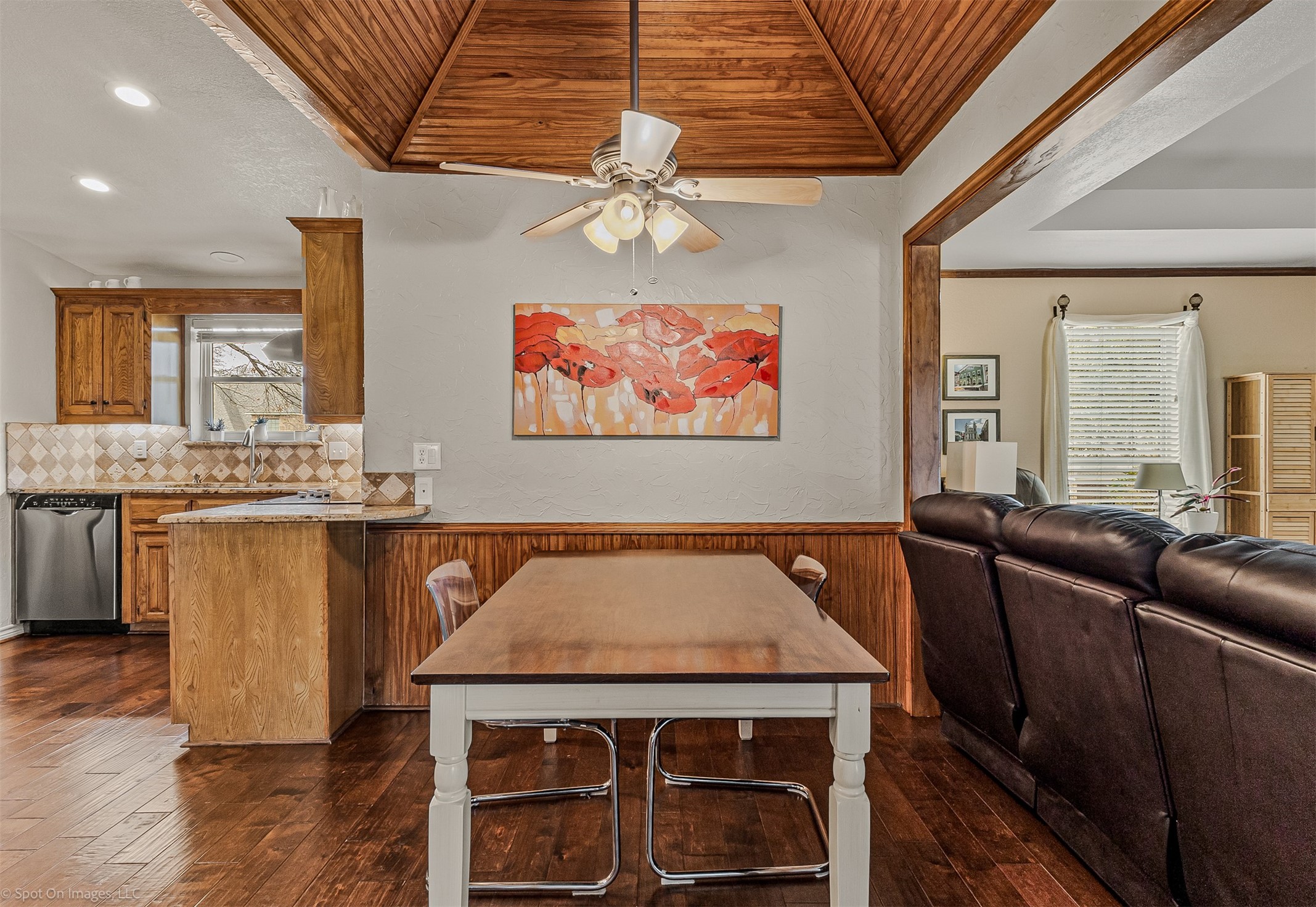 3704 Queenswood Place
