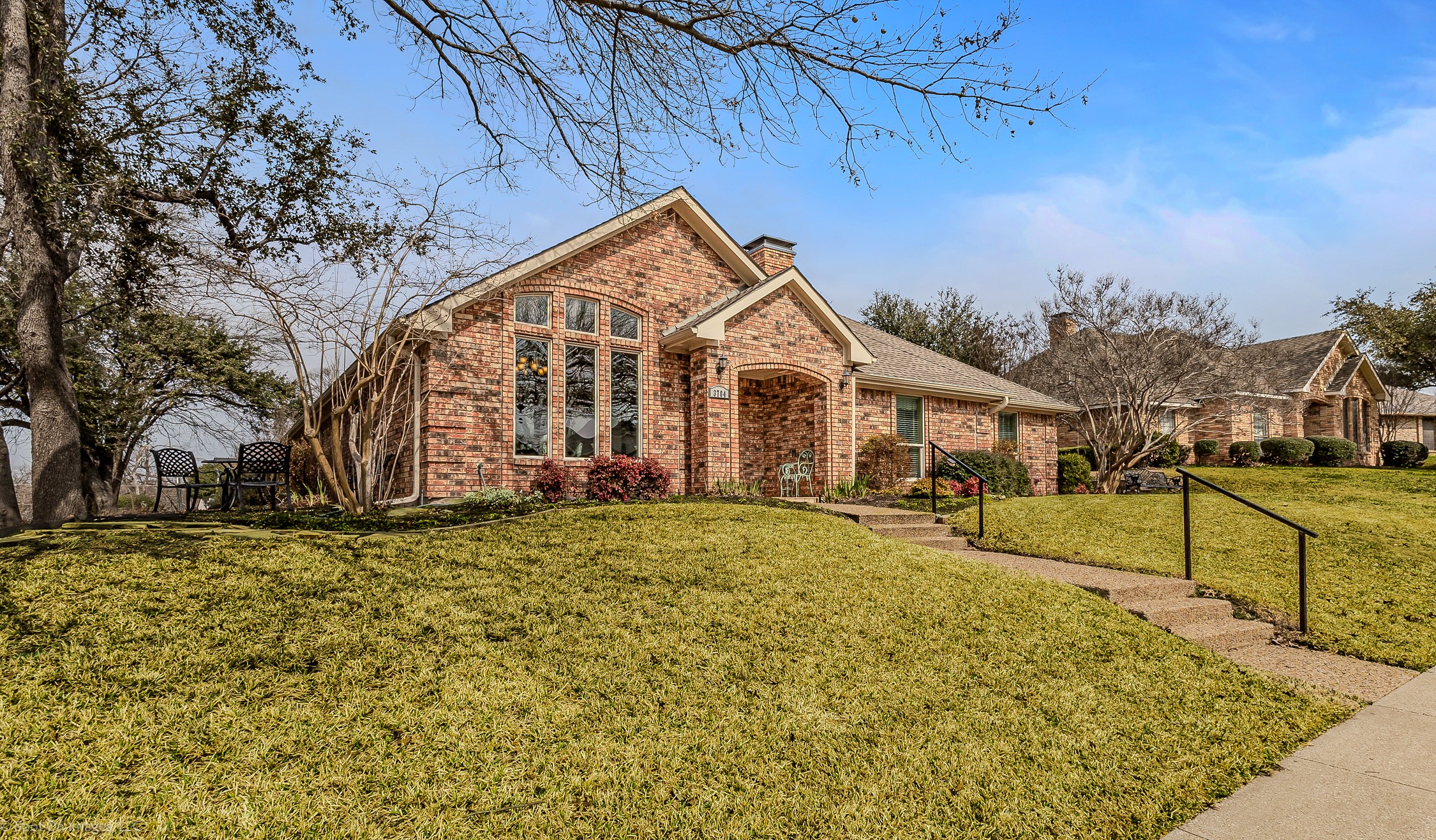 3704 Queenswood Place