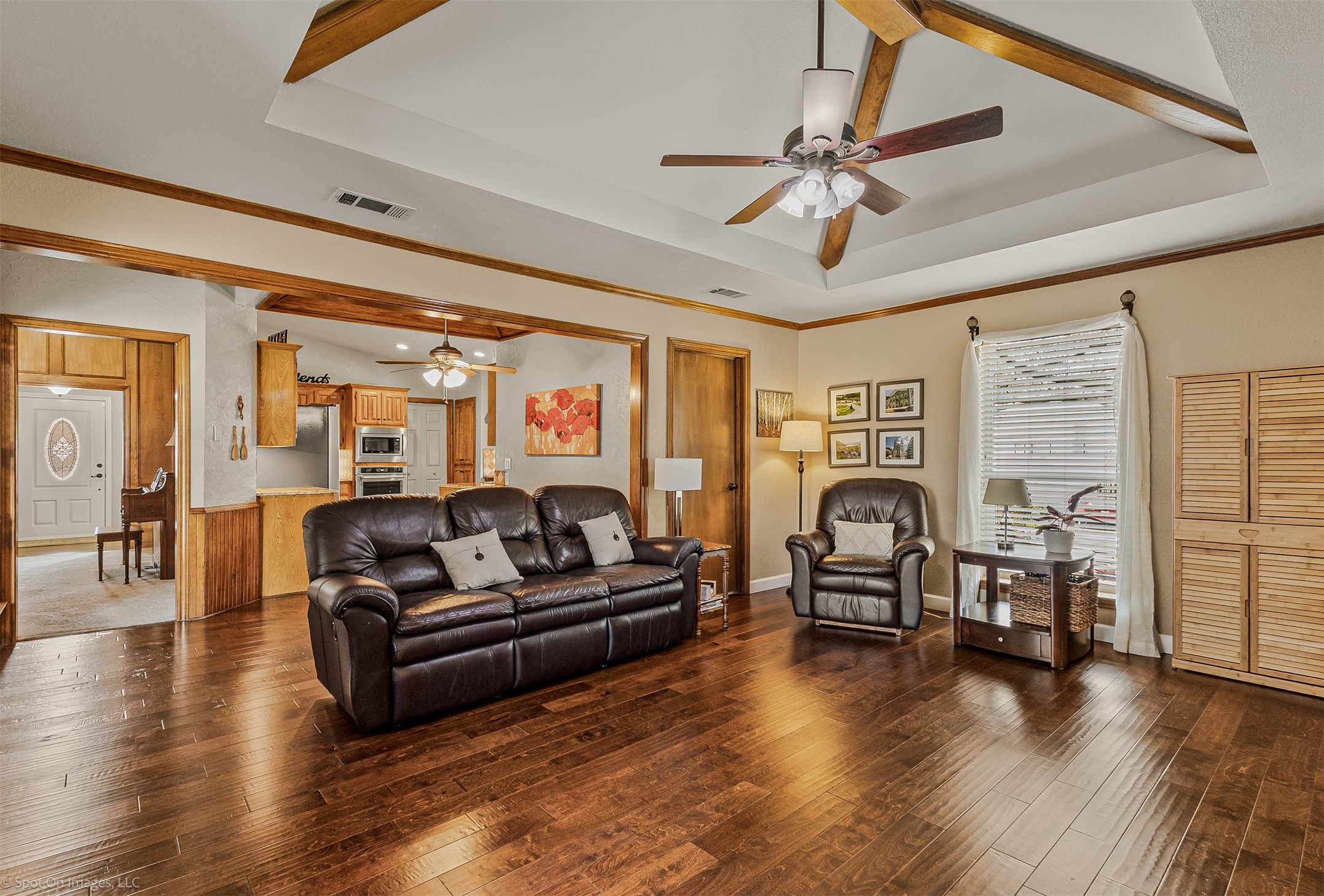 3704 Queenswood Place