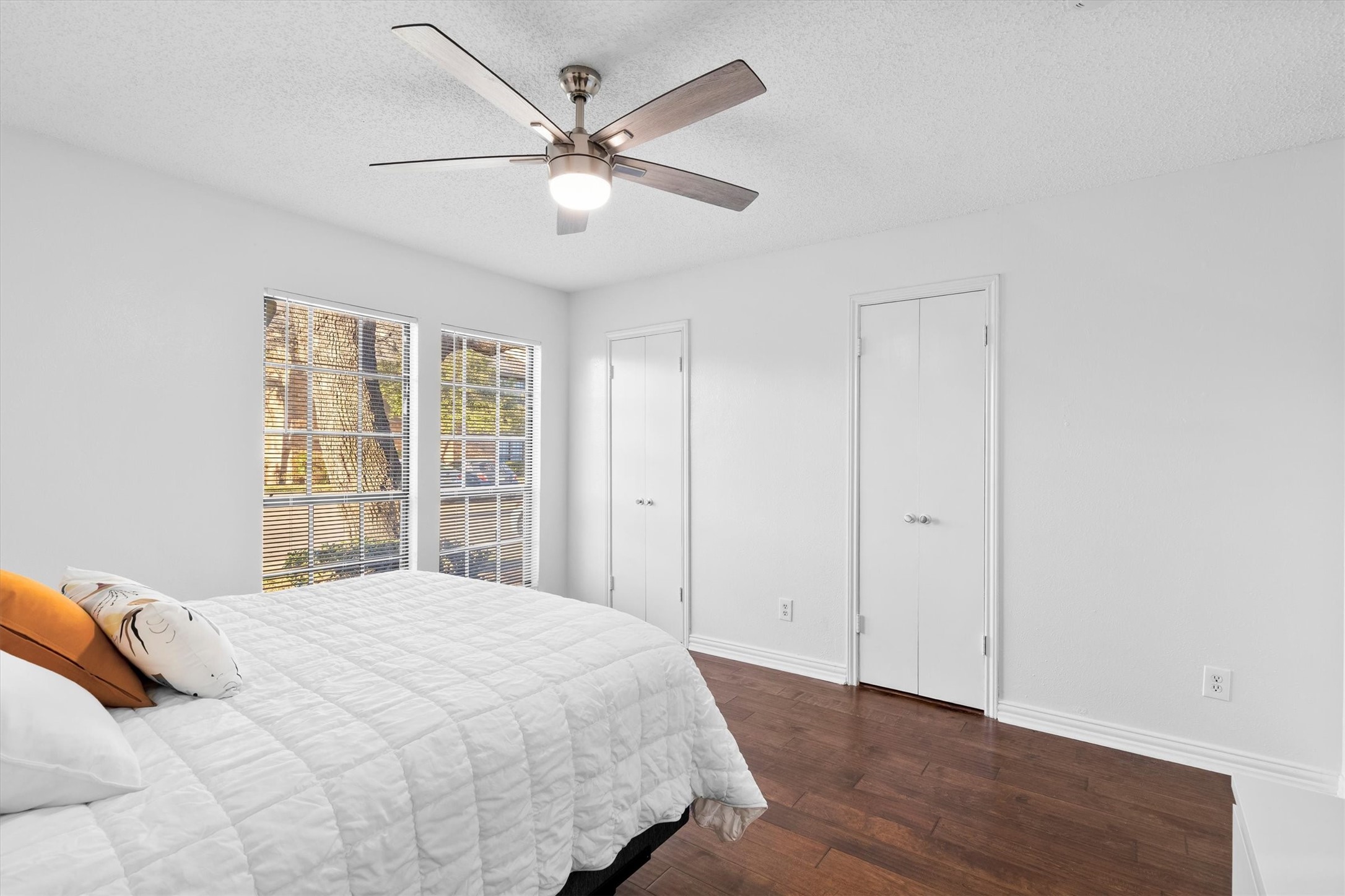 15221 Berry Trail 807
