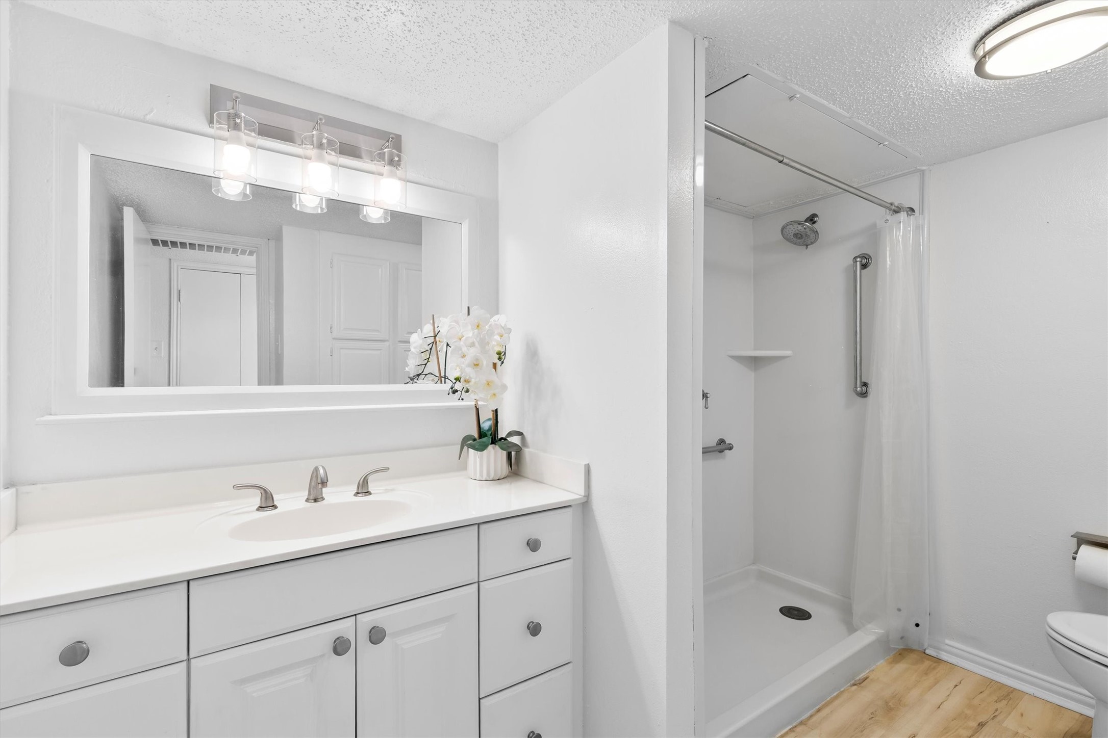 15221 Berry Trail 807