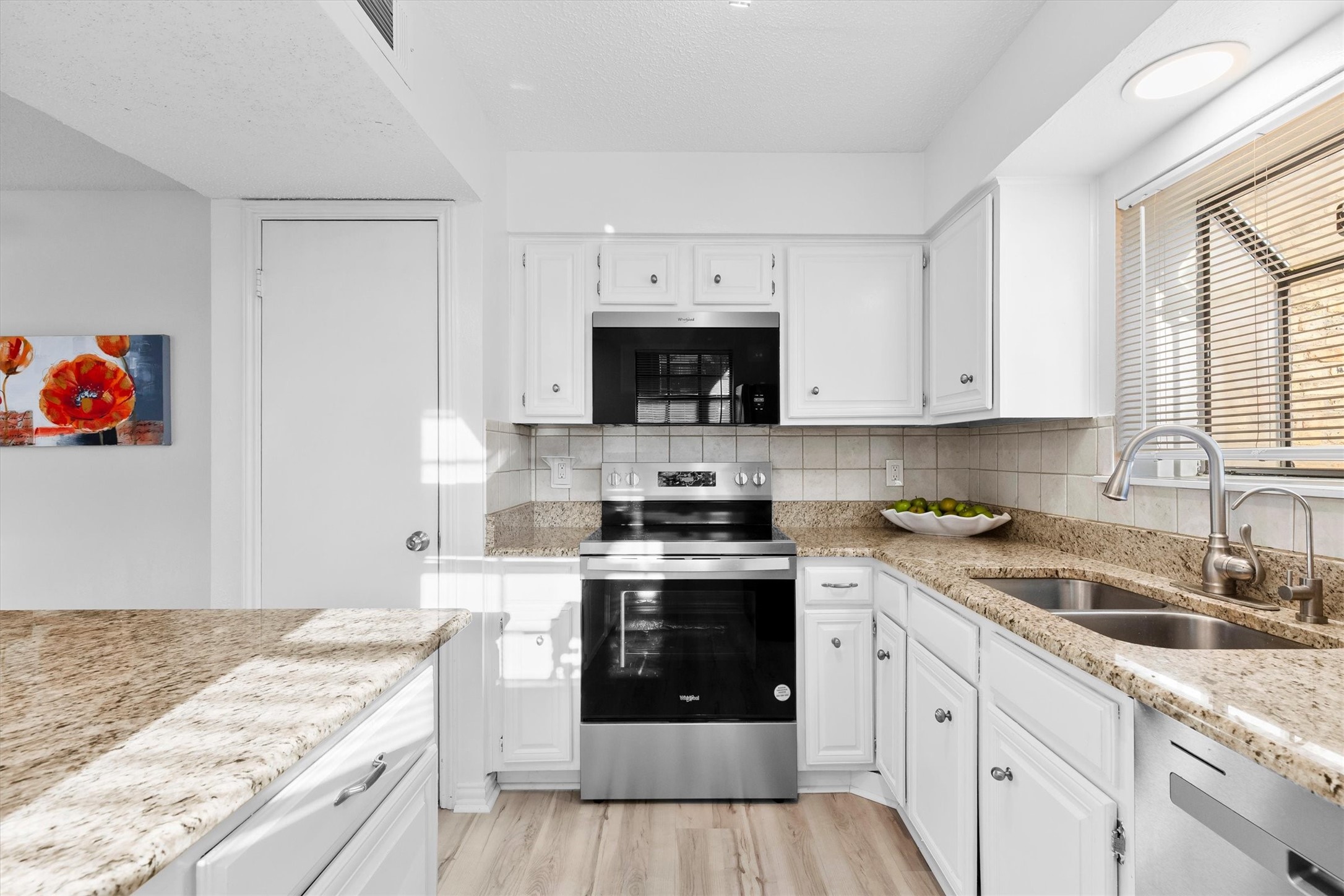 15221 Berry Trail 807