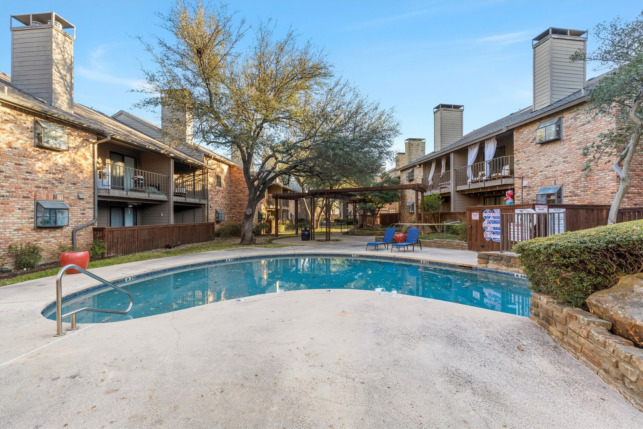 15221 Berry Trail 807
