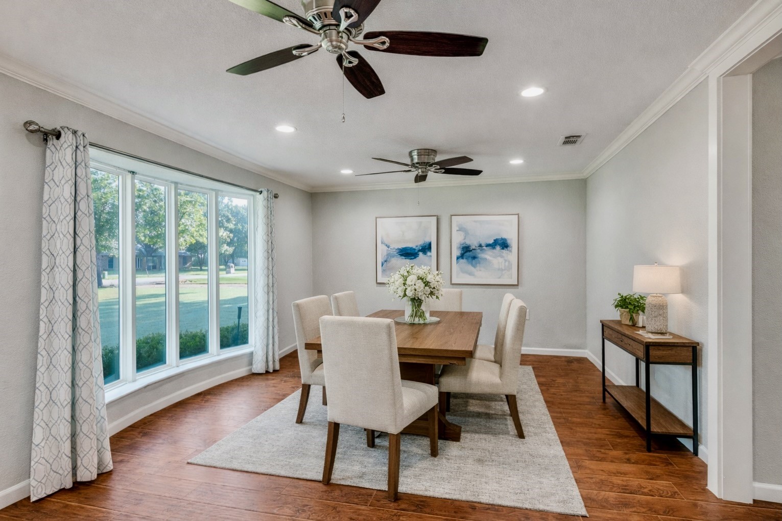 5404 Elisa Lane