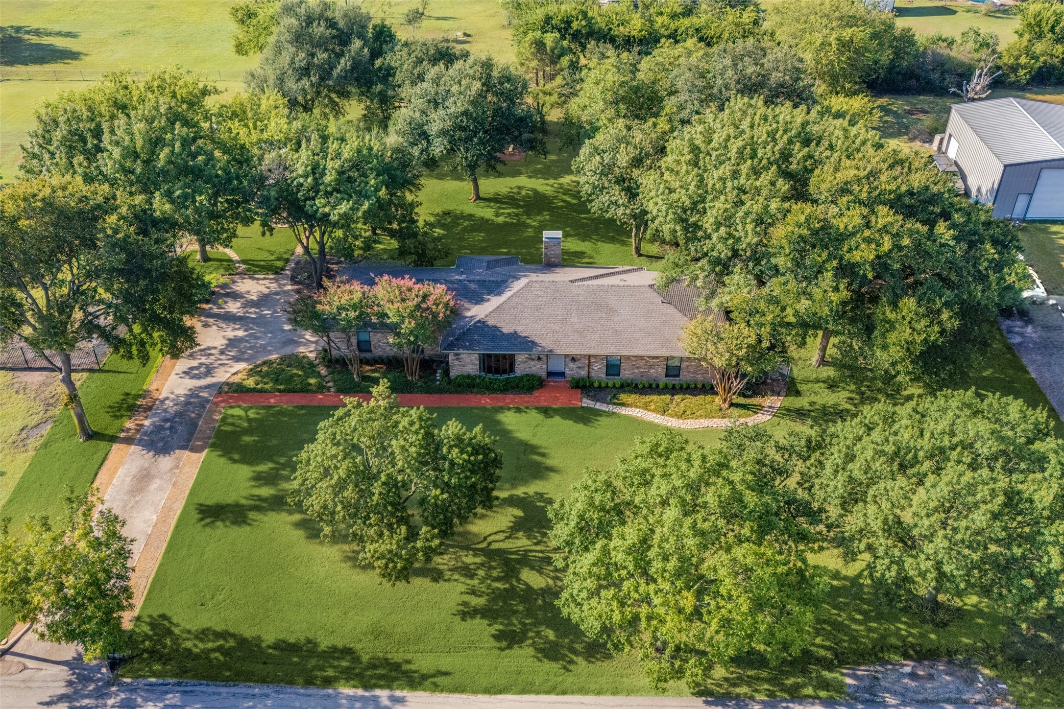 5404 Elisa Lane