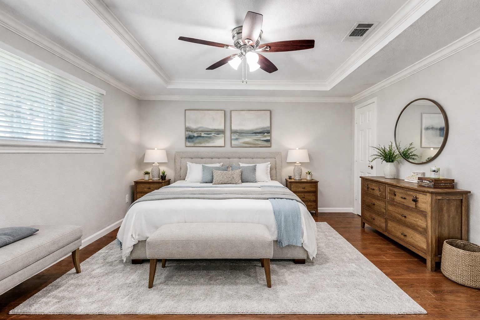 5404 Elisa Lane