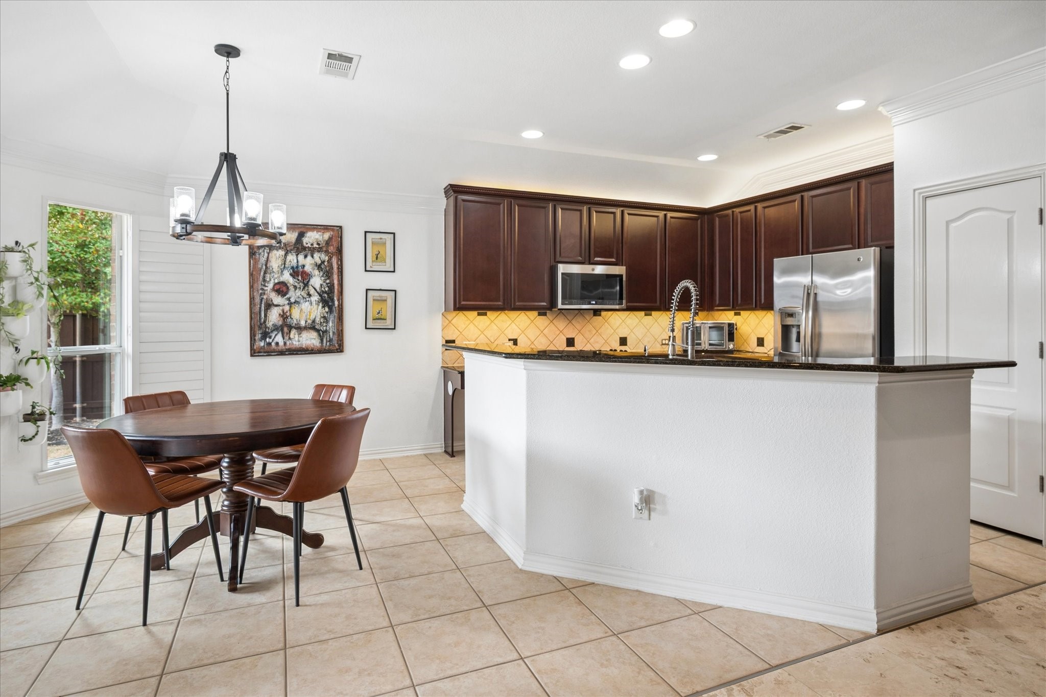 914 Carlsbad Drive