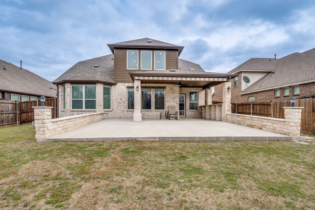 632 Lake Cove Drive