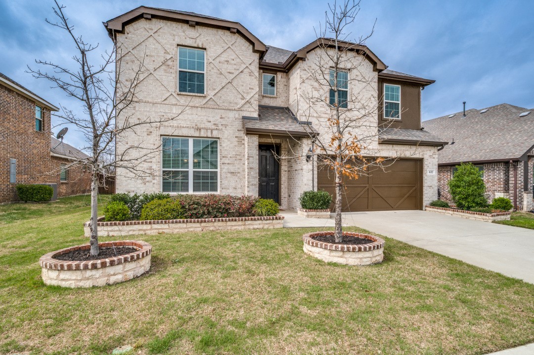 632 Lake Cove Drive