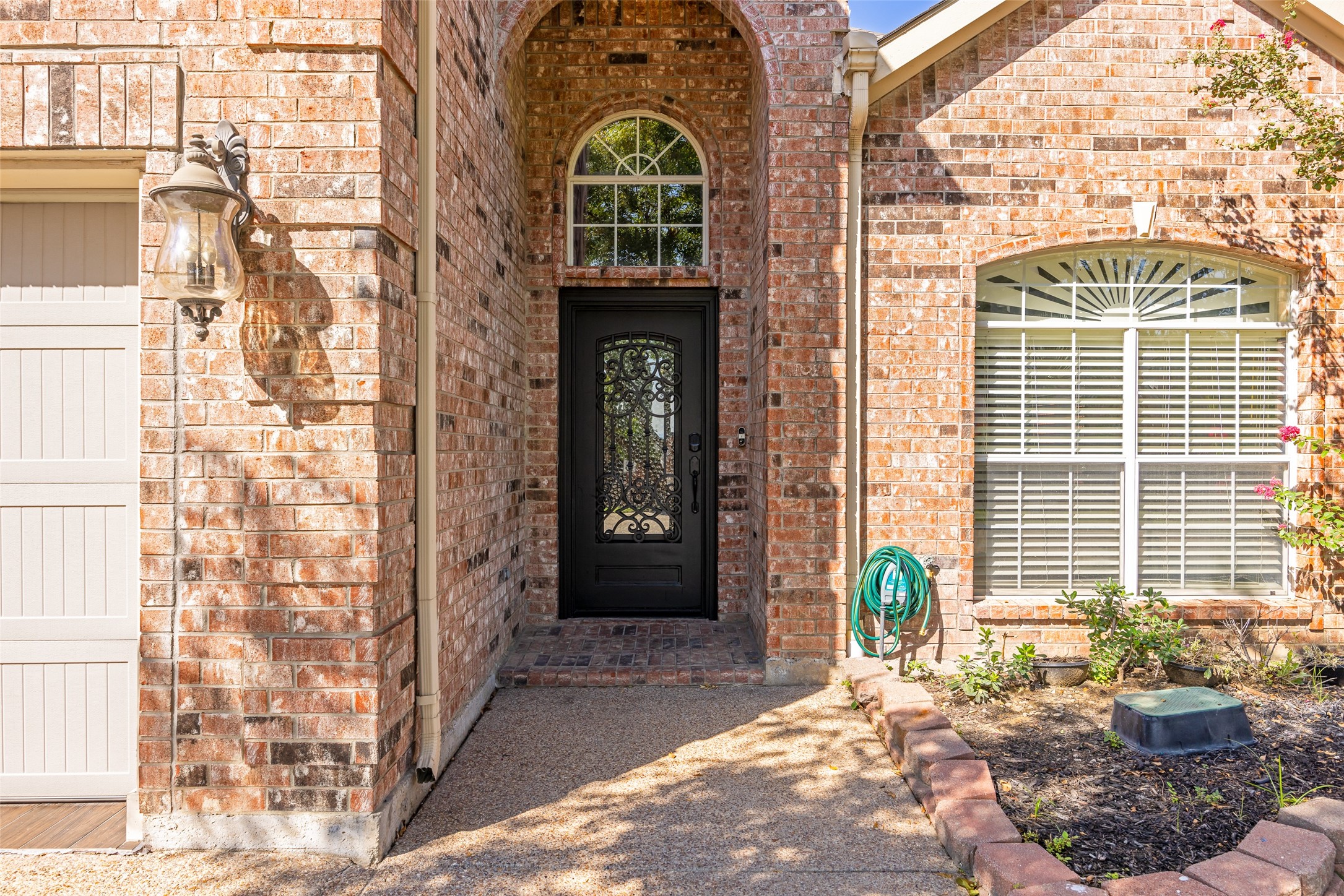 9427 Vista Circle