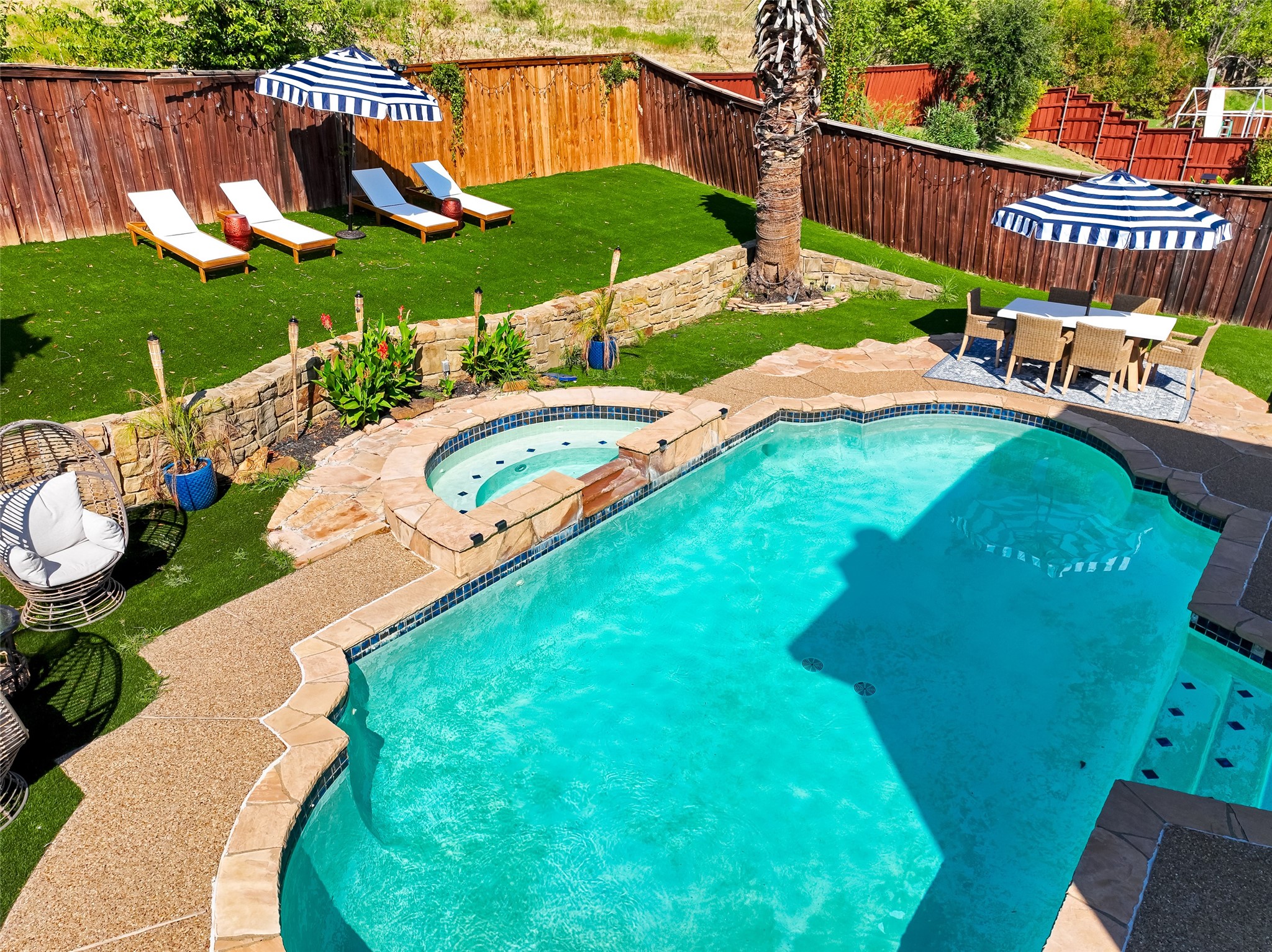9427 Vista Circle