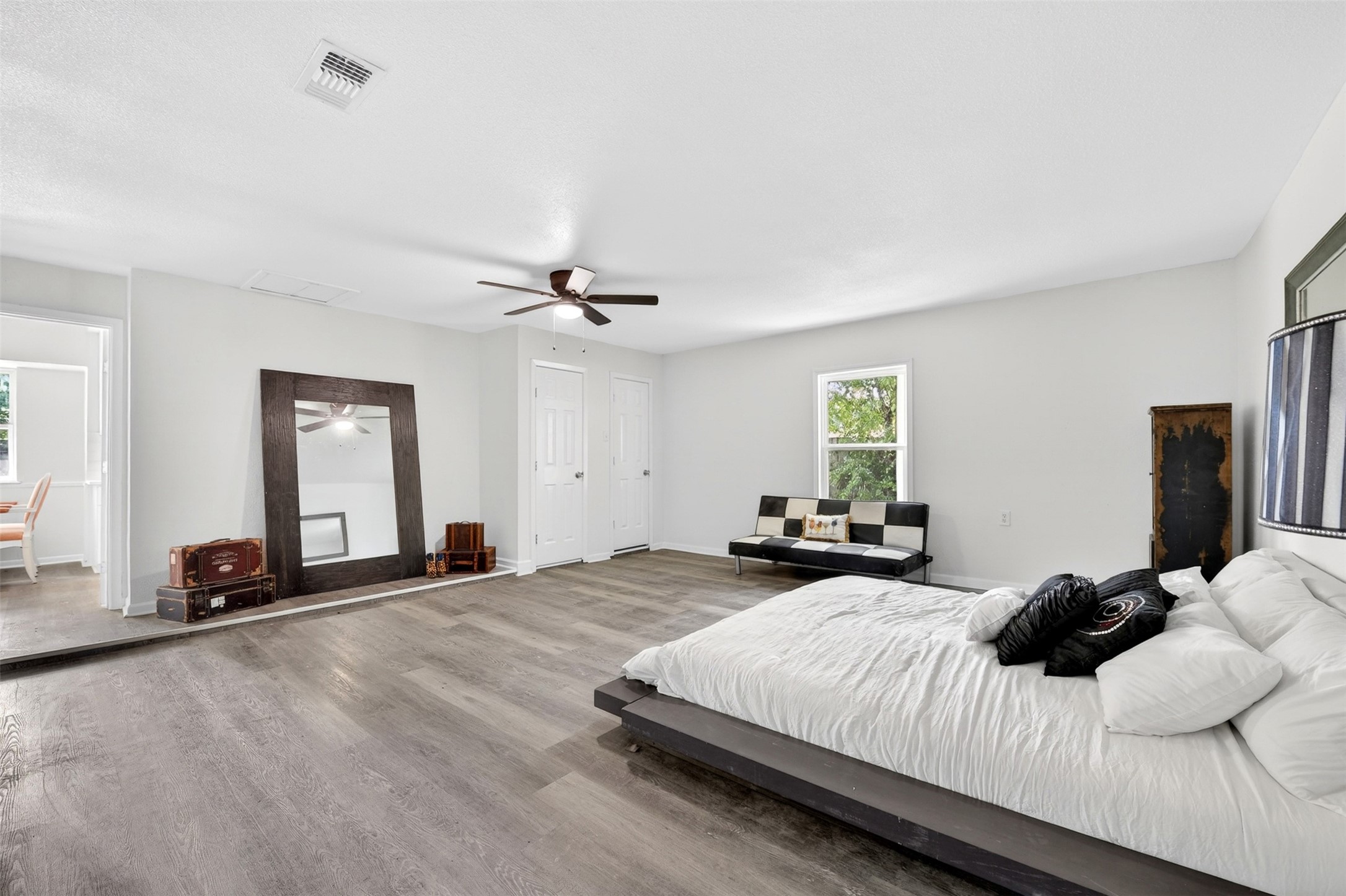 6412 Embassy Drive