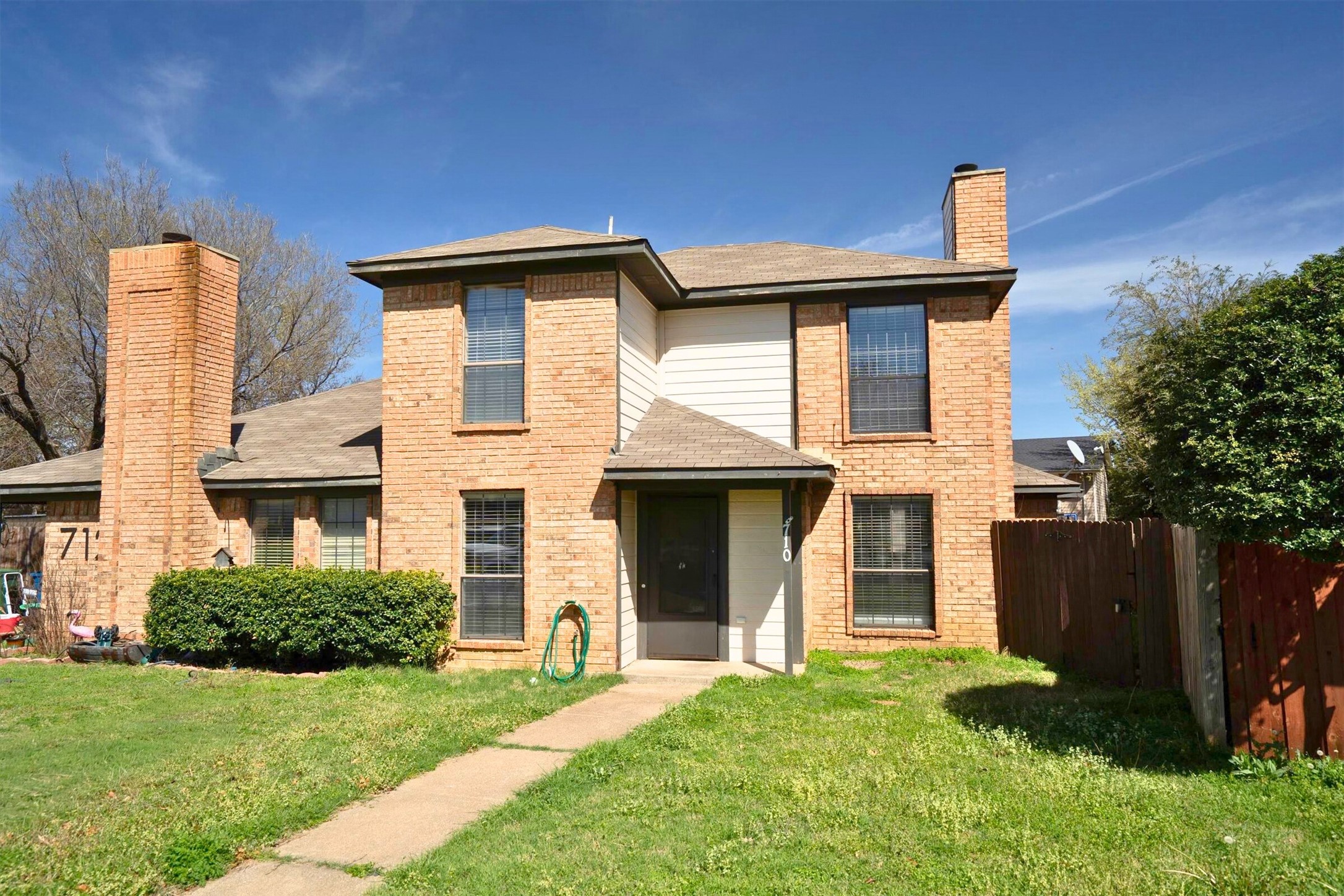 710 Peach Court