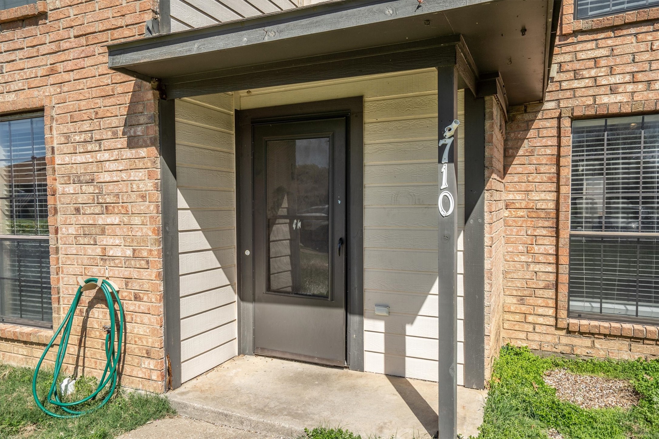 710 Peach Court
