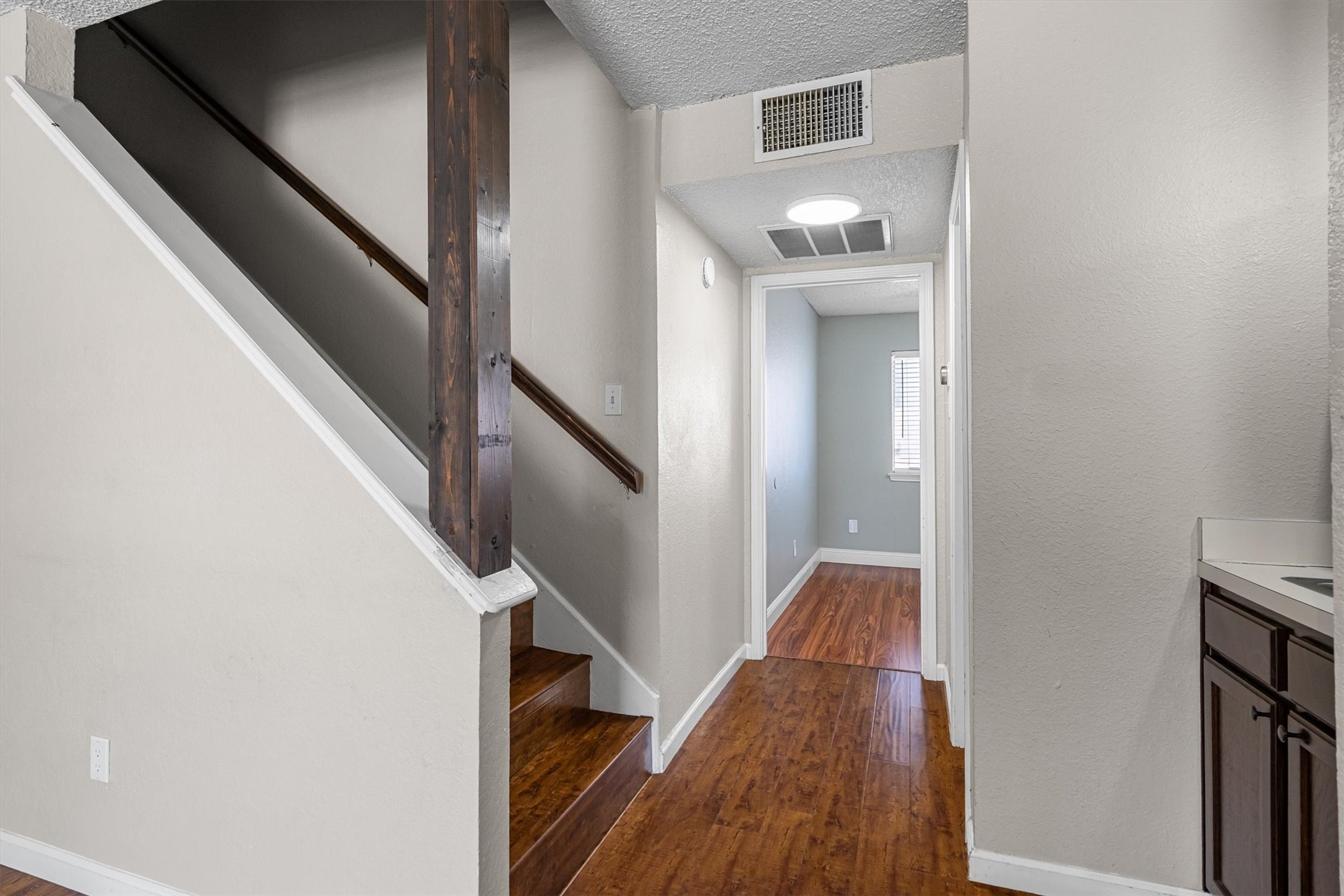 710 Peach Court