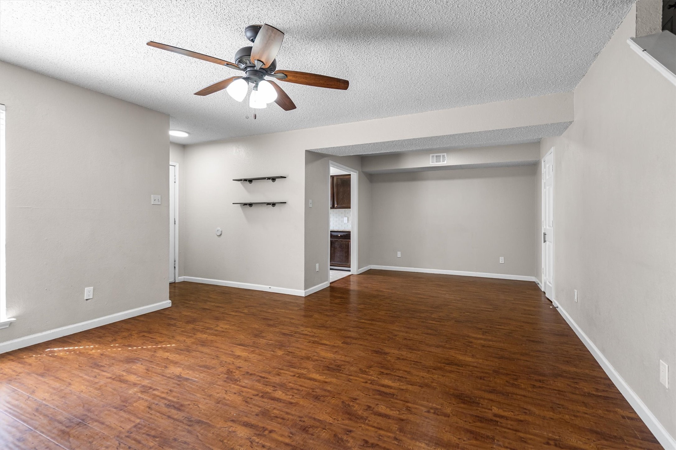 710 Peach Court