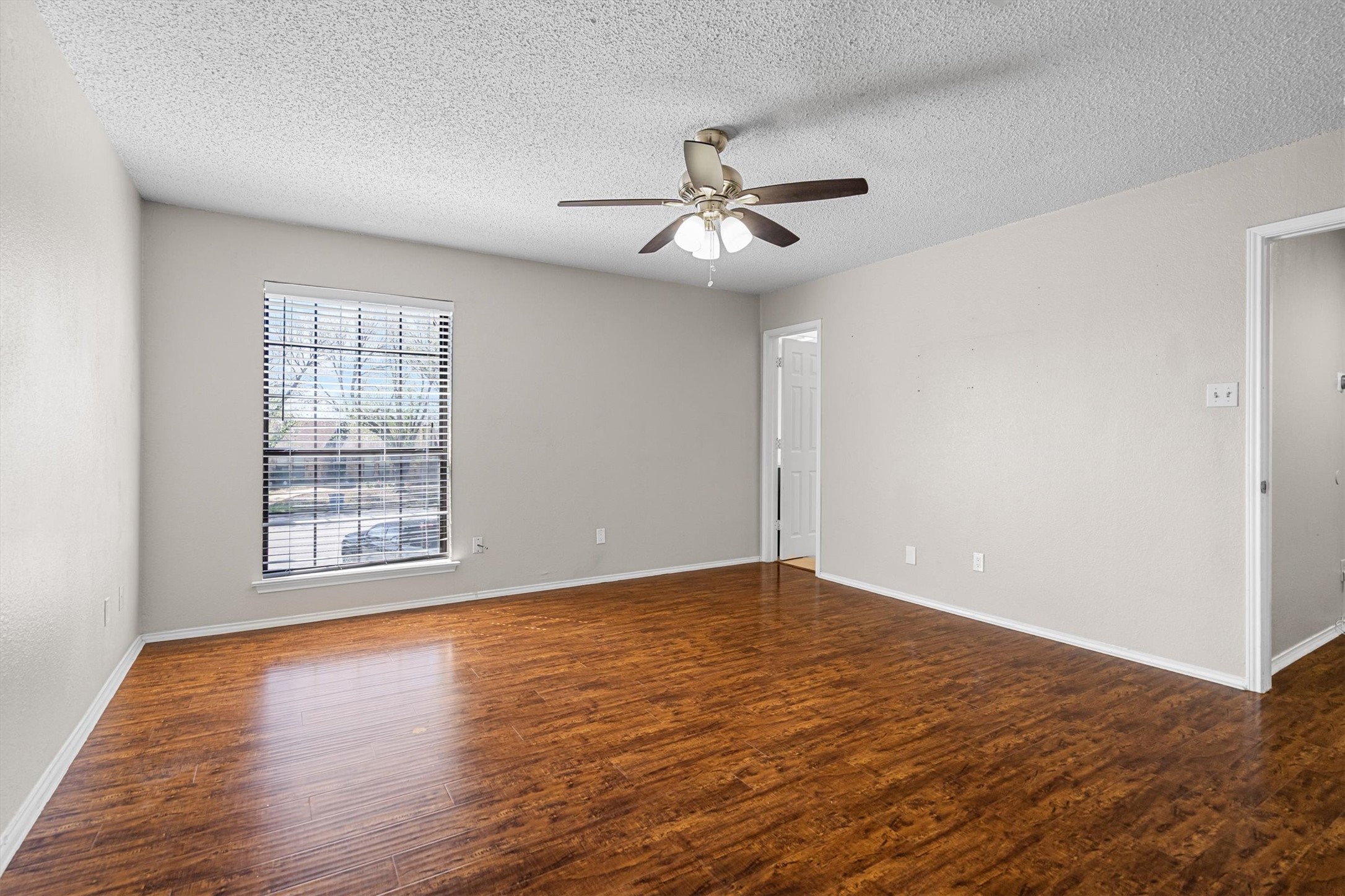 710 Peach Court