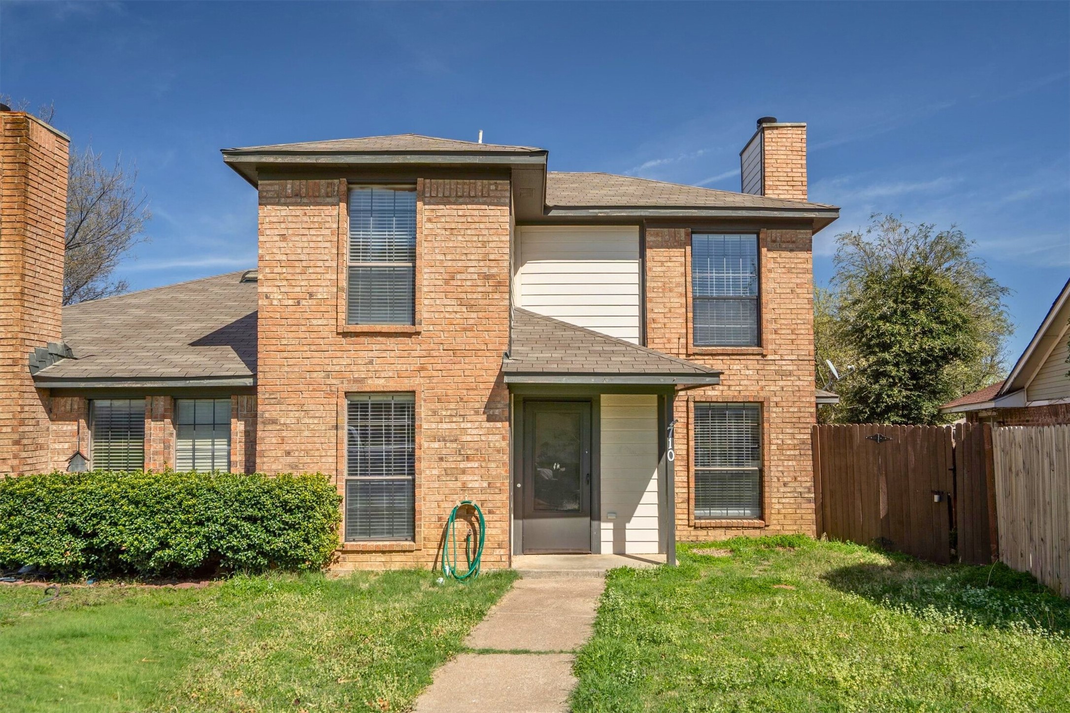 710 Peach Court