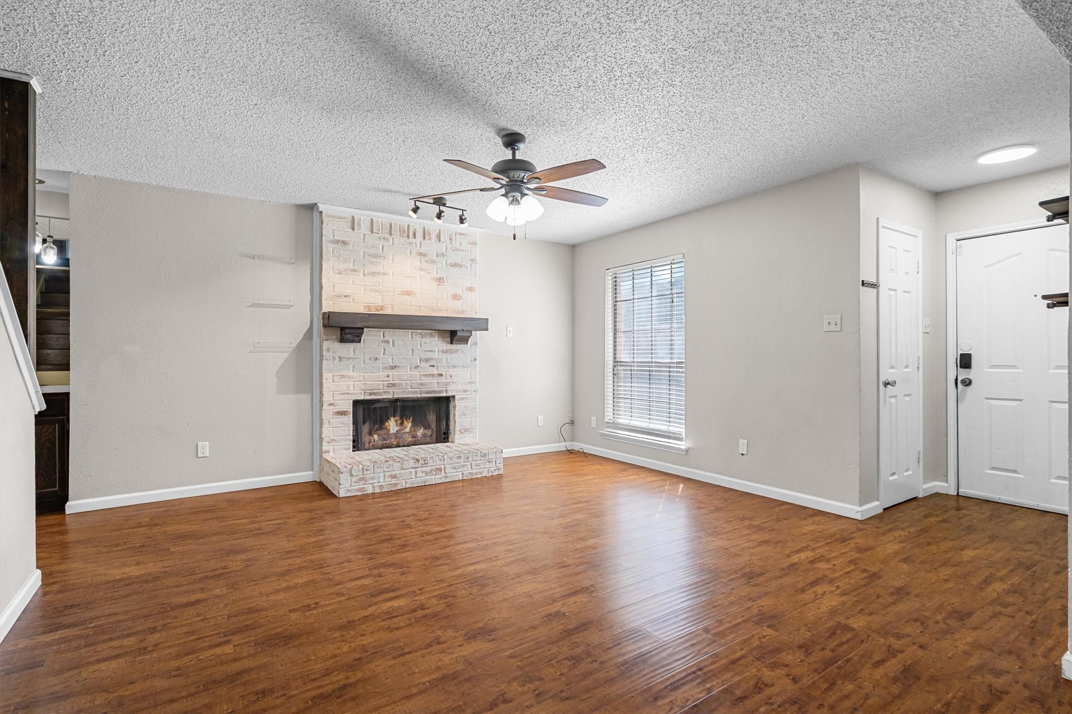 710 Peach Court