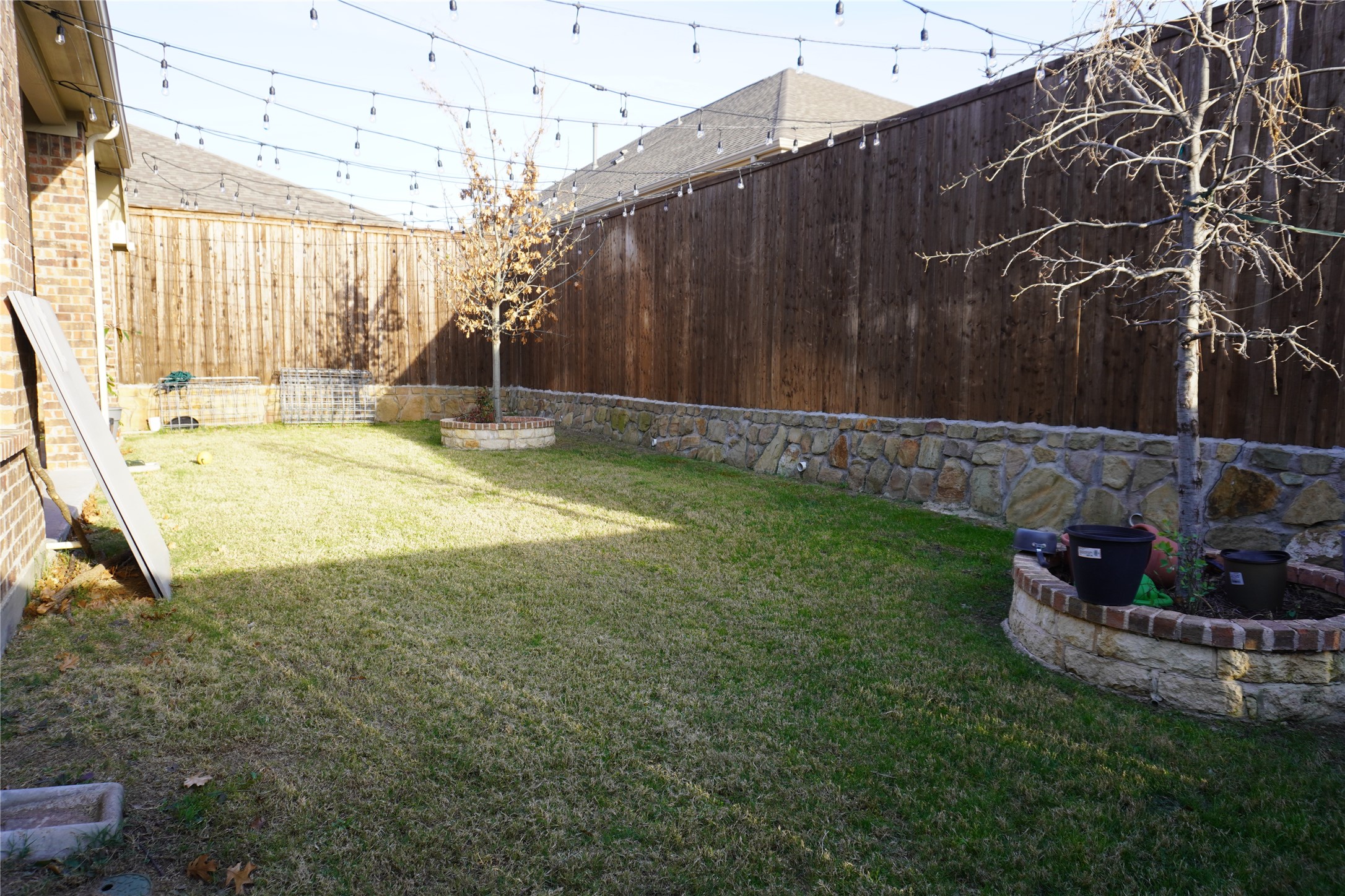2046 Hollowcreek Trail