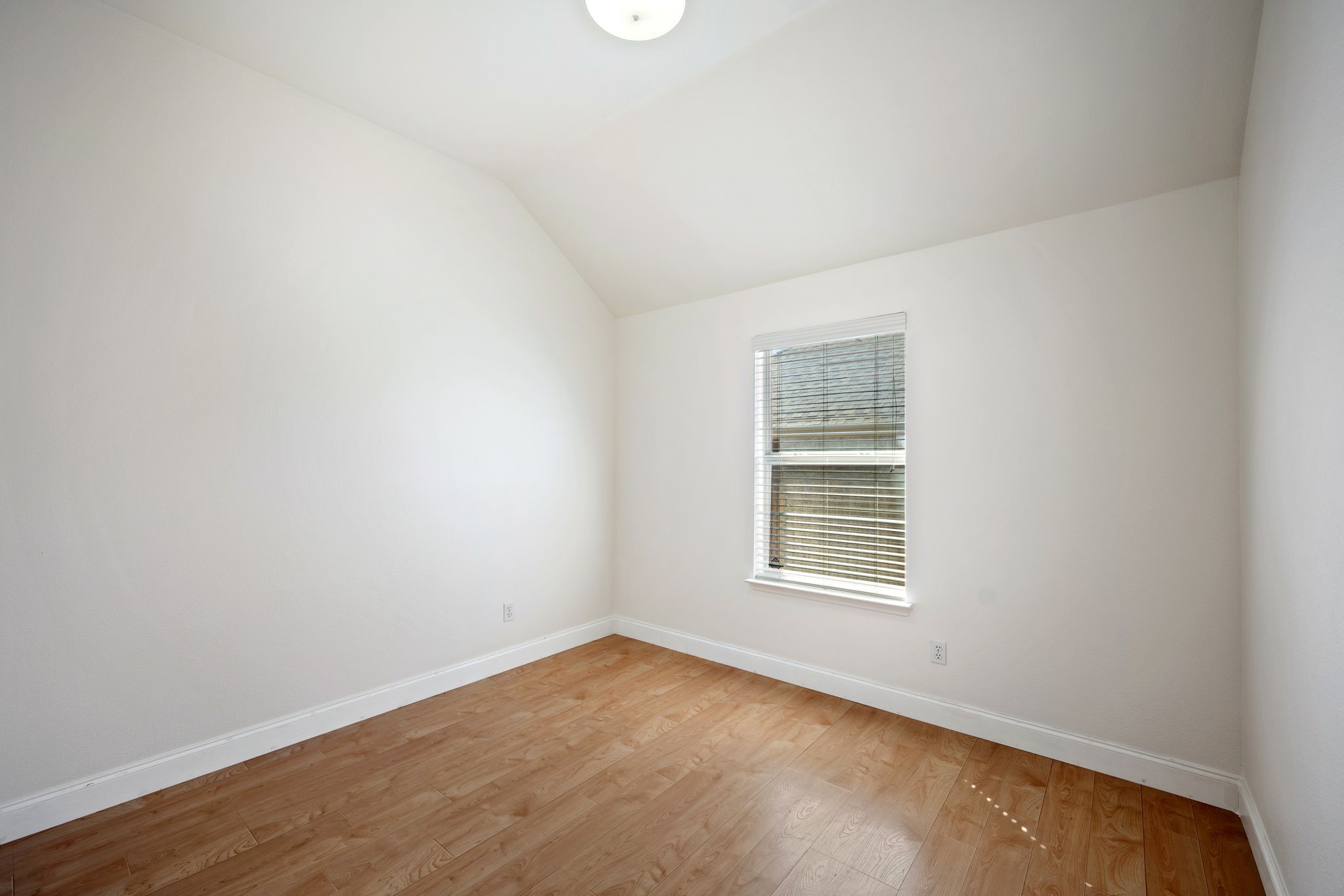 516 Castleford Drive