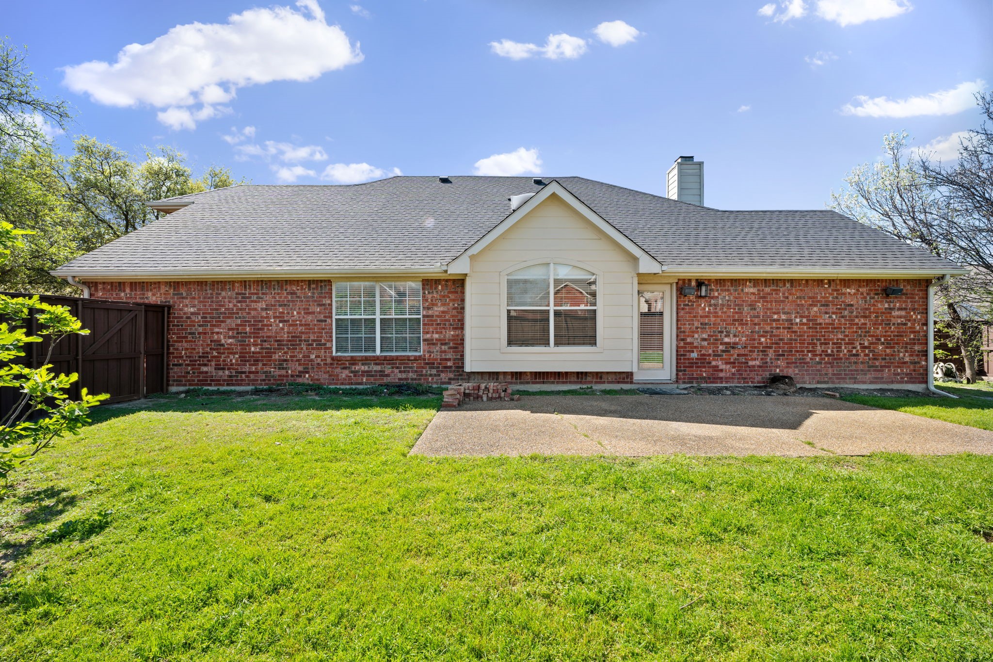 516 Castleford Drive