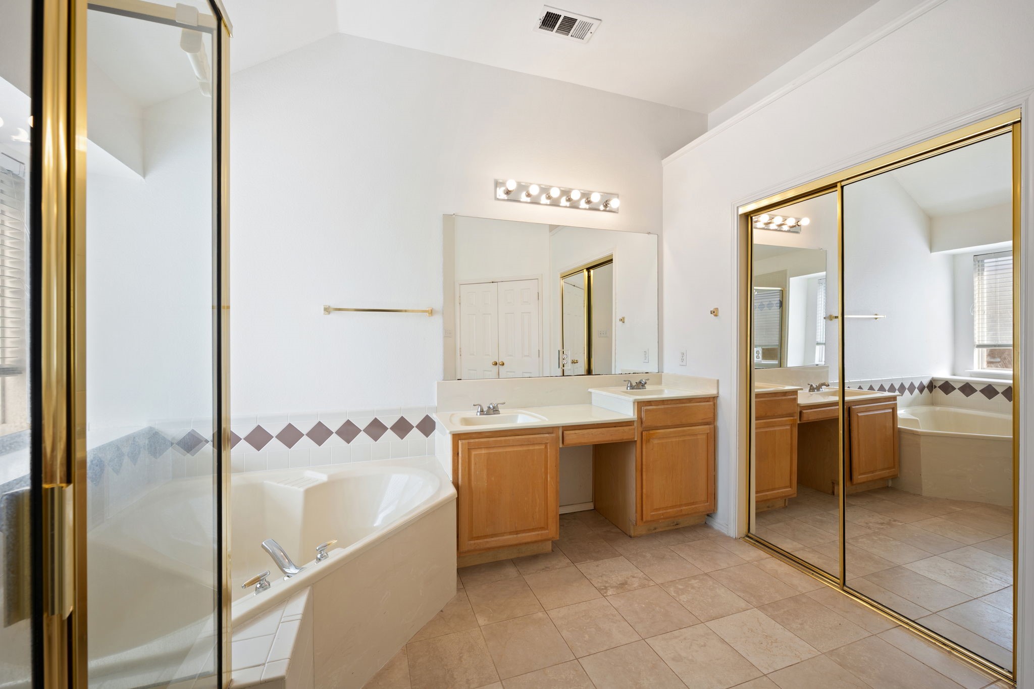 516 Castleford Drive