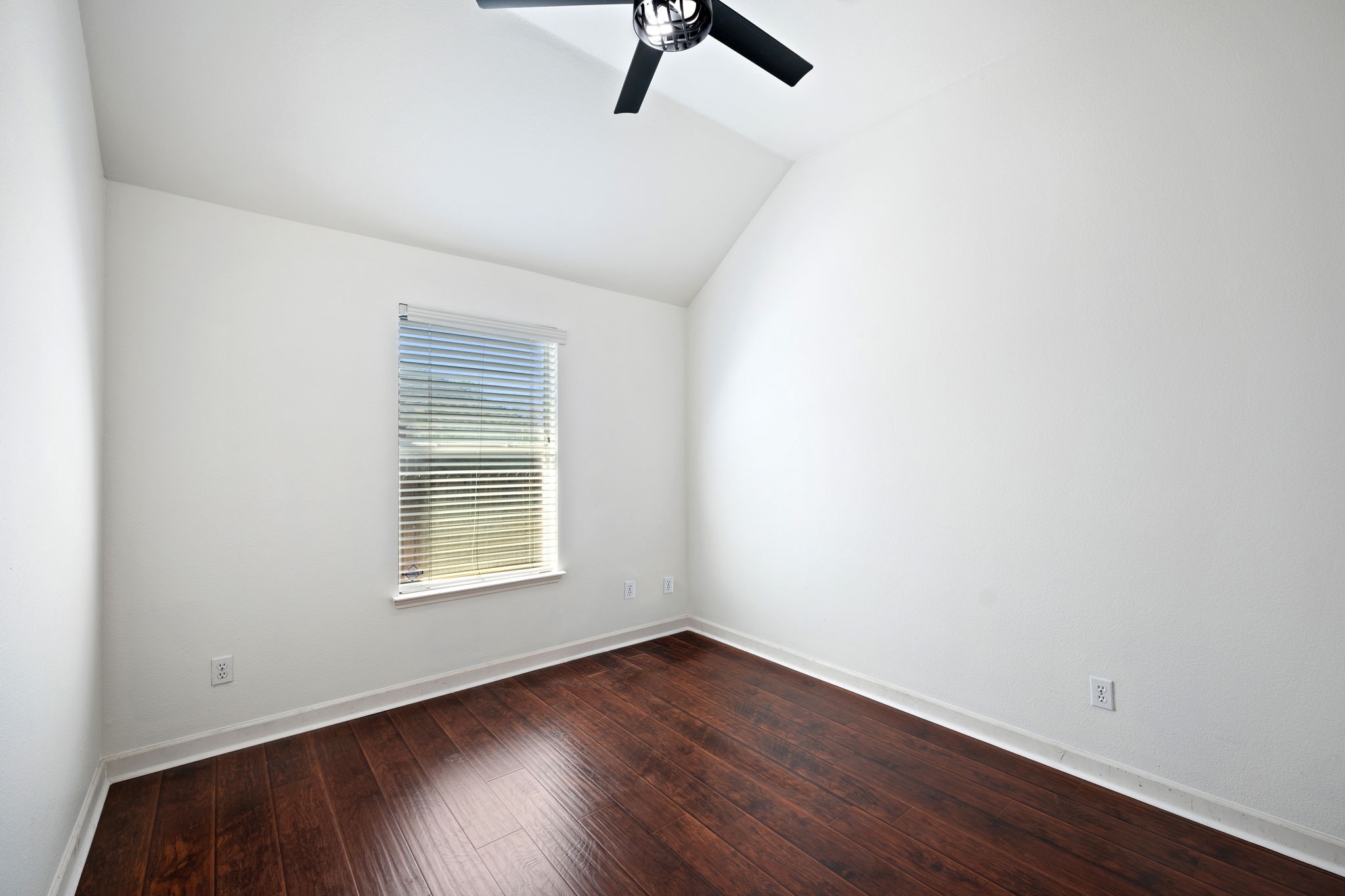 516 Castleford Drive