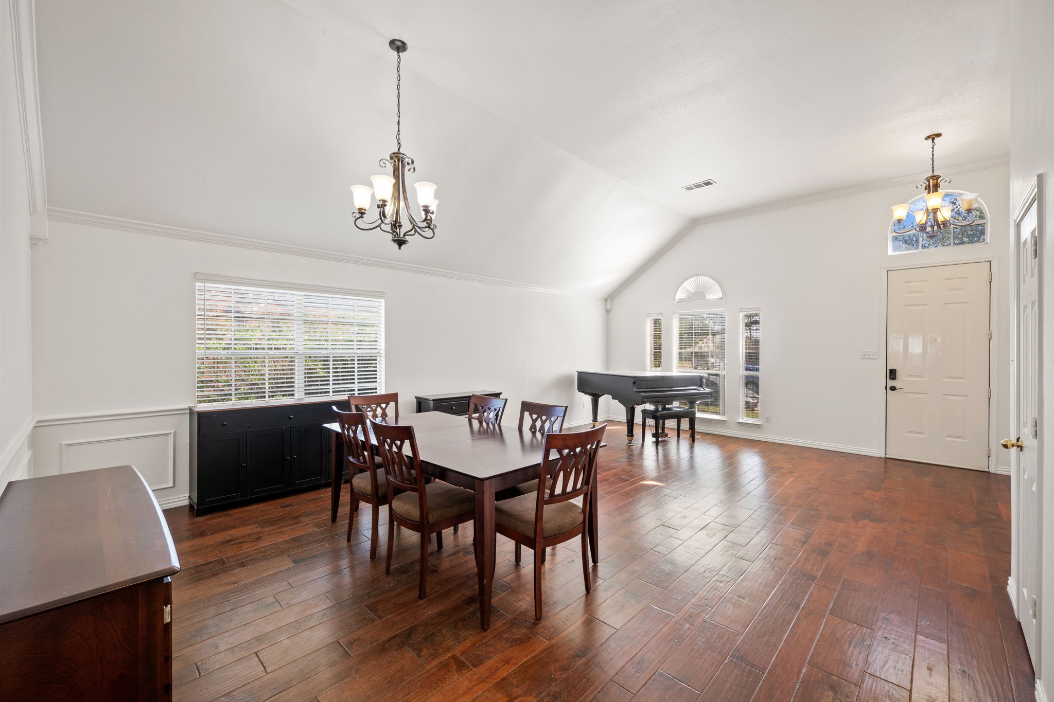 516 Castleford Drive