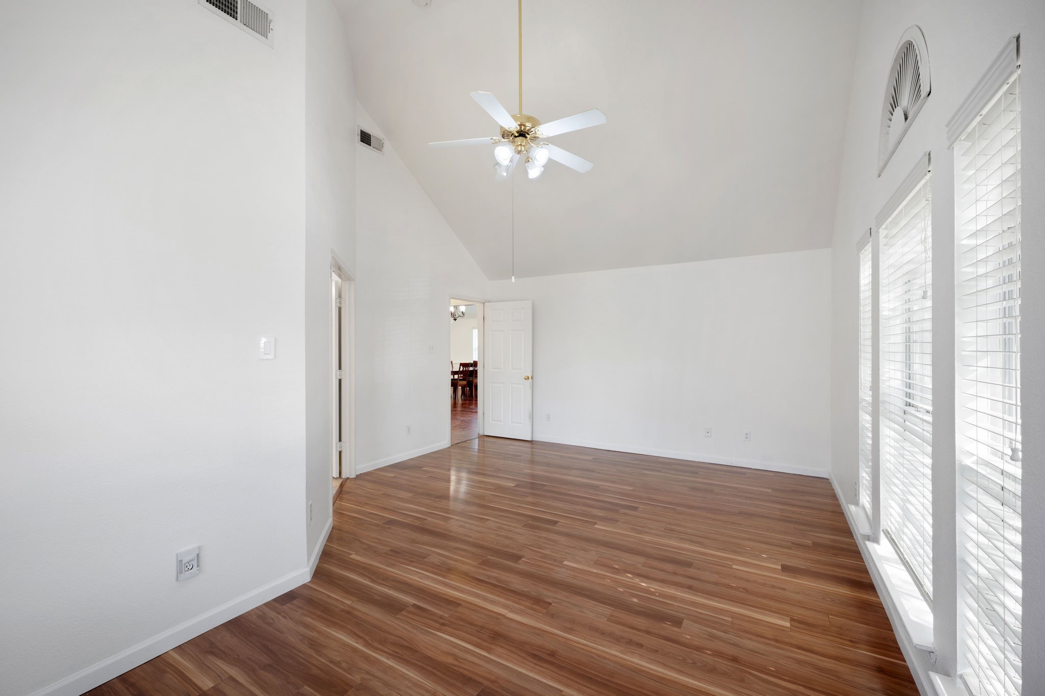 516 Castleford Drive