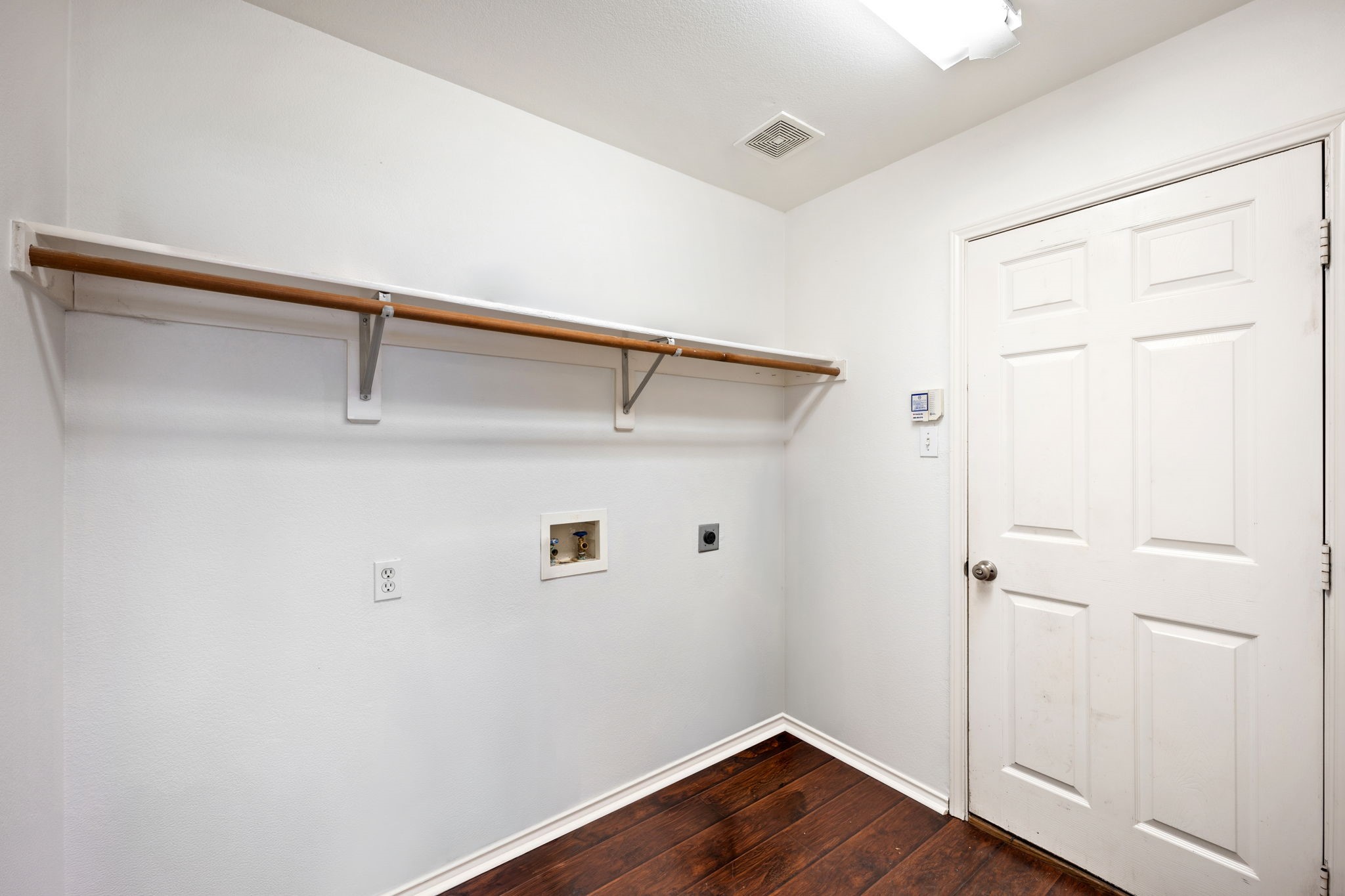 516 Castleford Drive