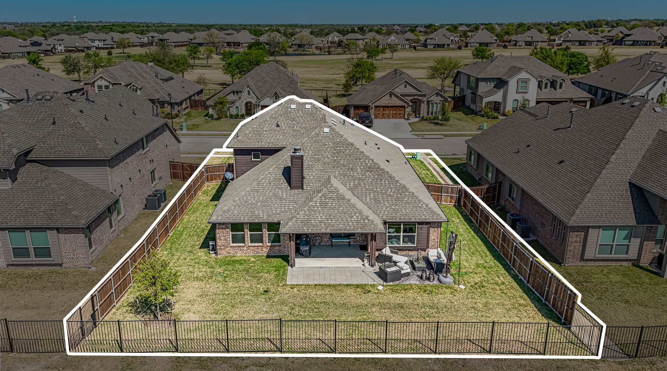 2902 Lampasas Drive