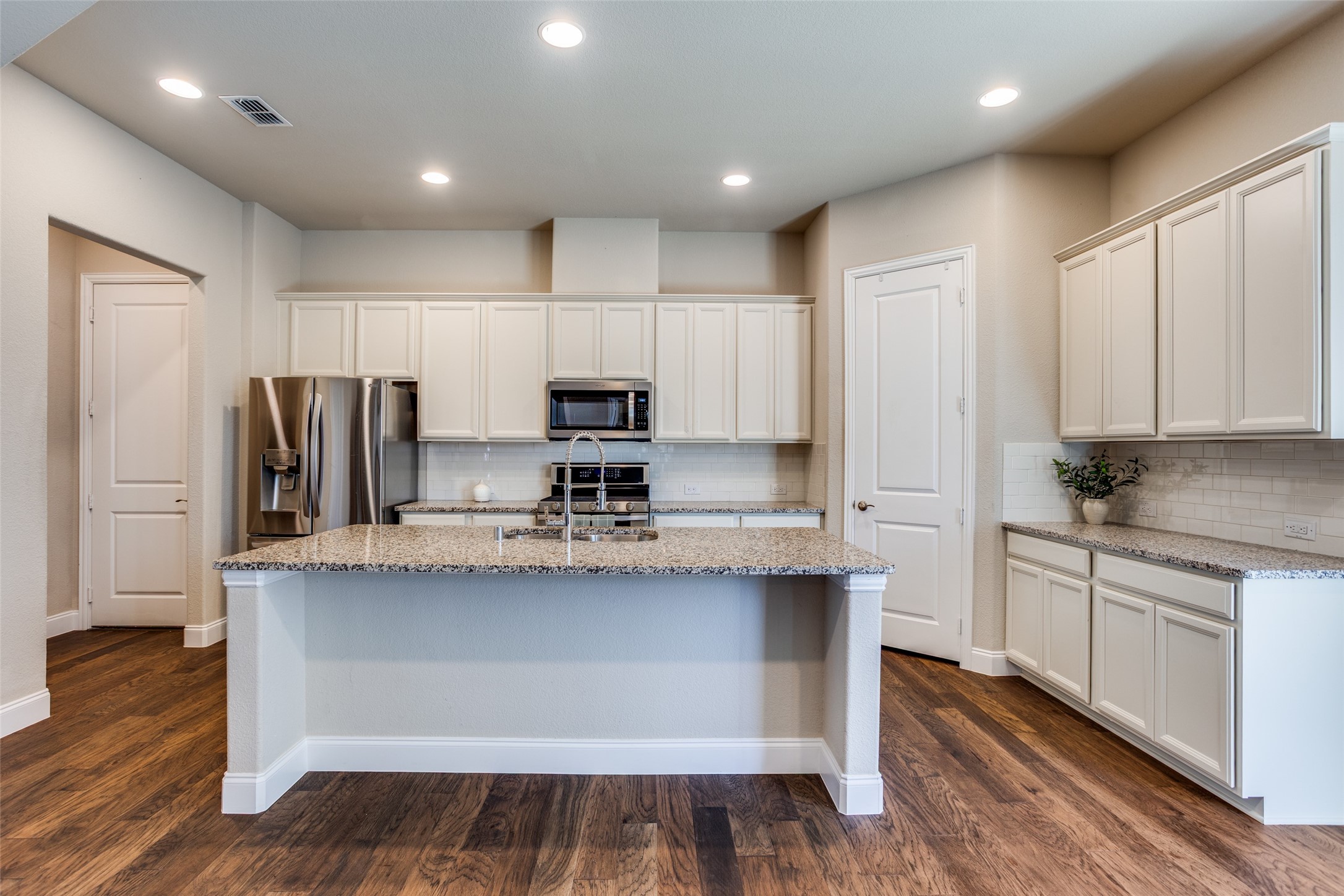 1428 Pebble Way