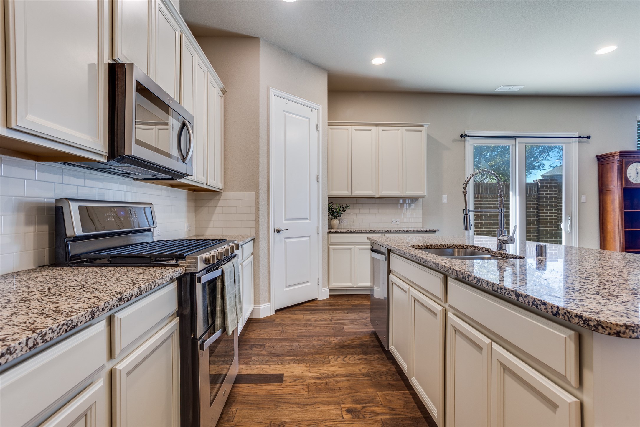 1428 Pebble Way